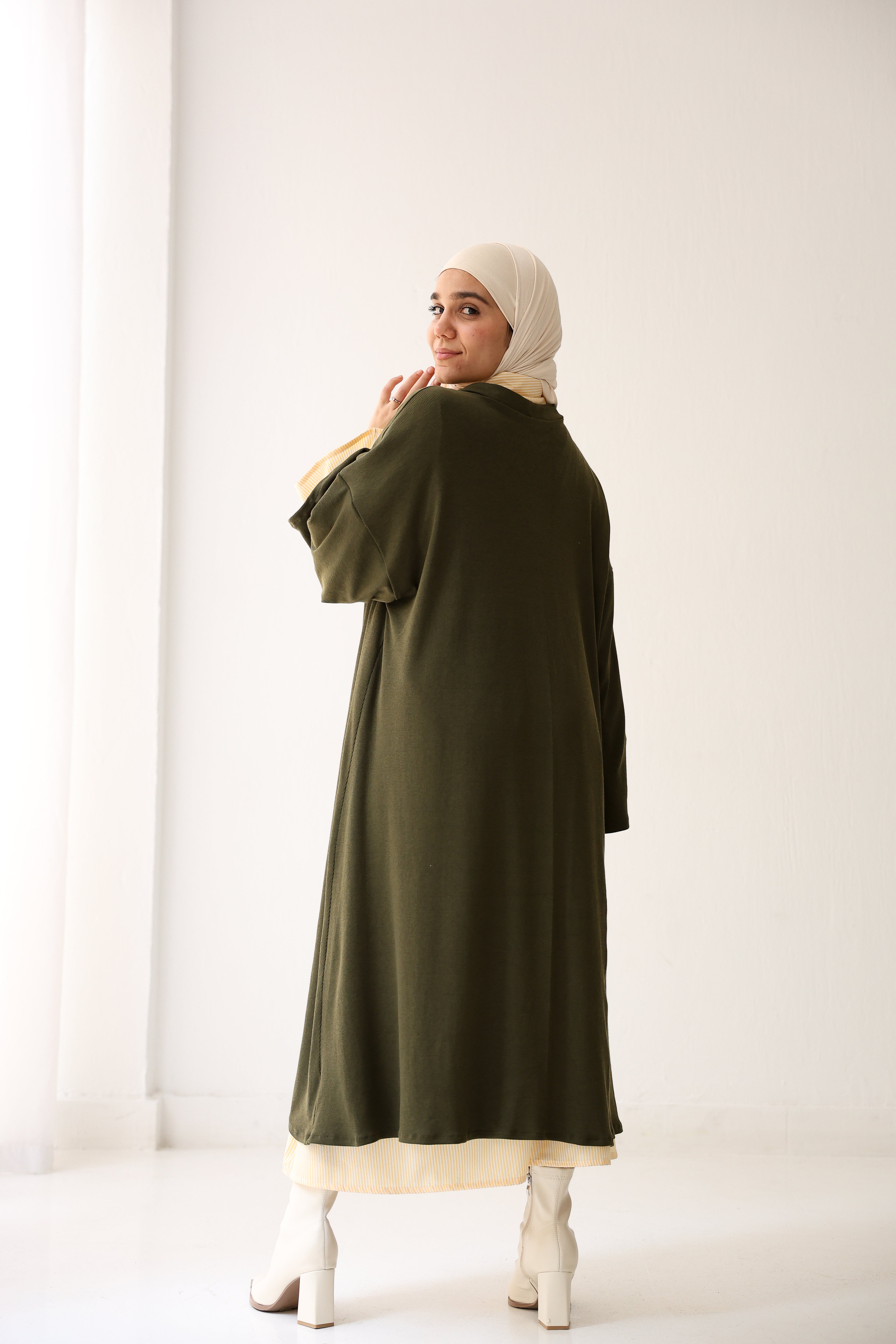 Liamma Set In Olive-Green