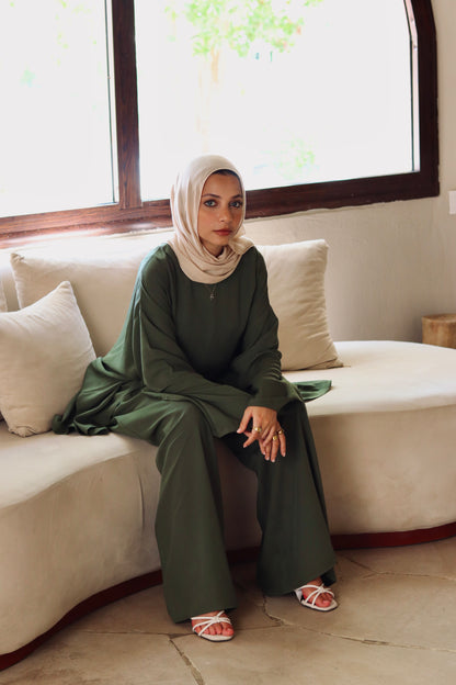Liliana Set|Blouse|Pants In Olive-Green