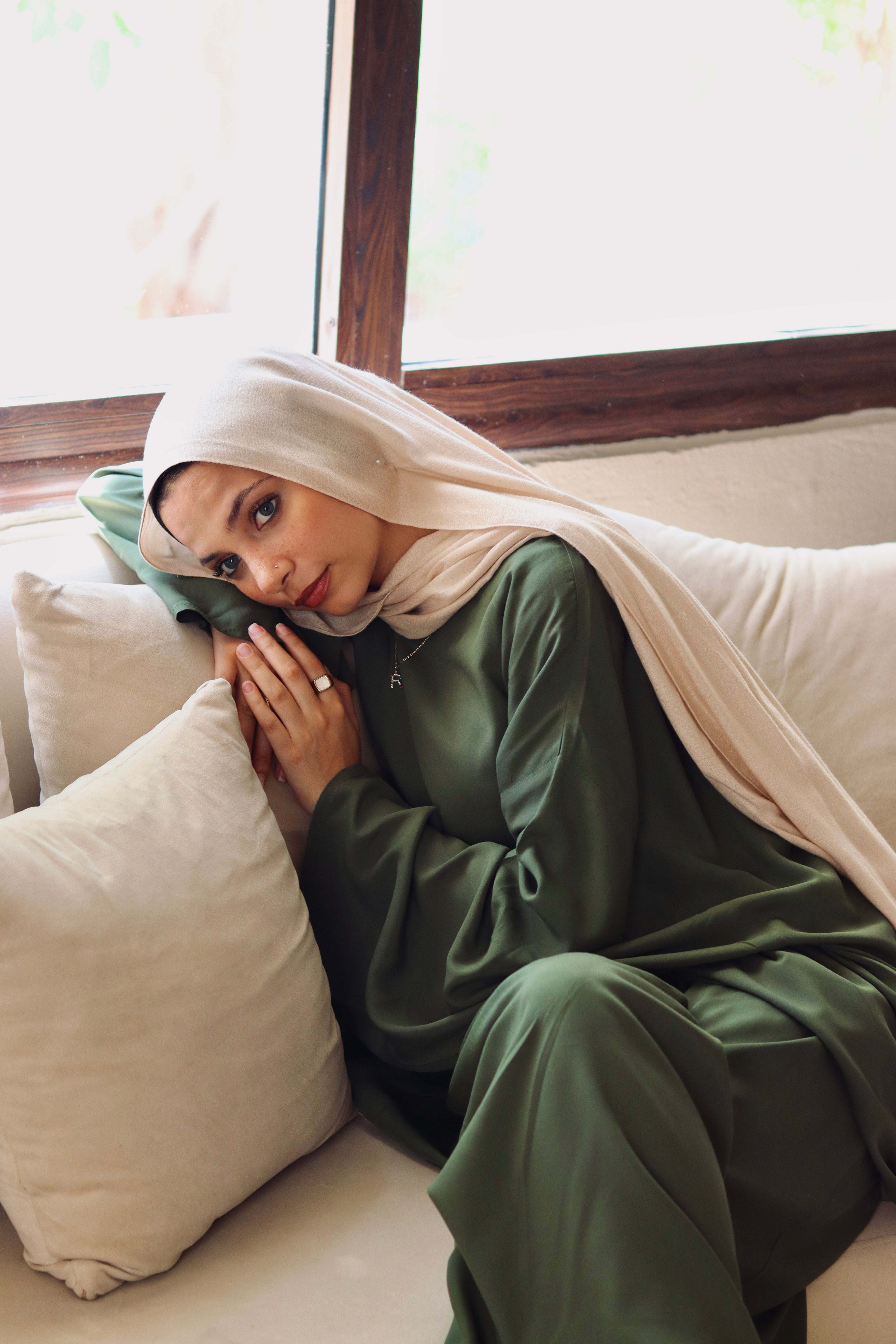 Liliana Set|Blouse|Pants In Olive-Green