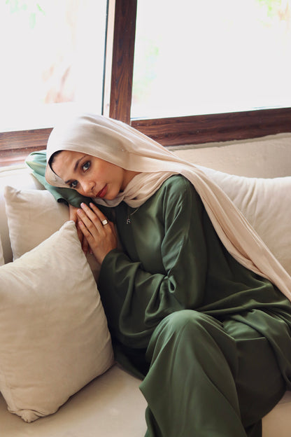 Liliana Set|Blouse|Pants In Olive-Green