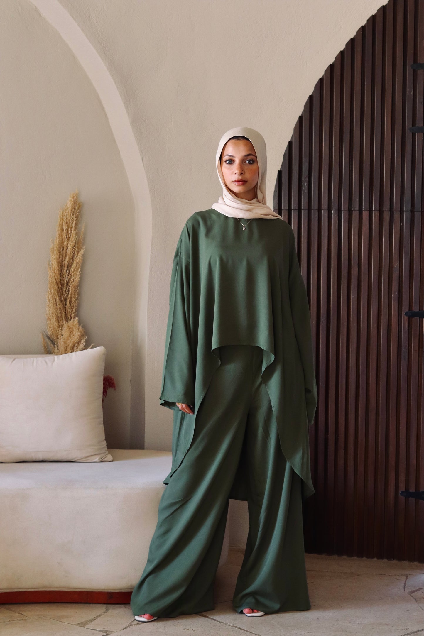 Liliana Set|Blouse|Pants In Olive-Green