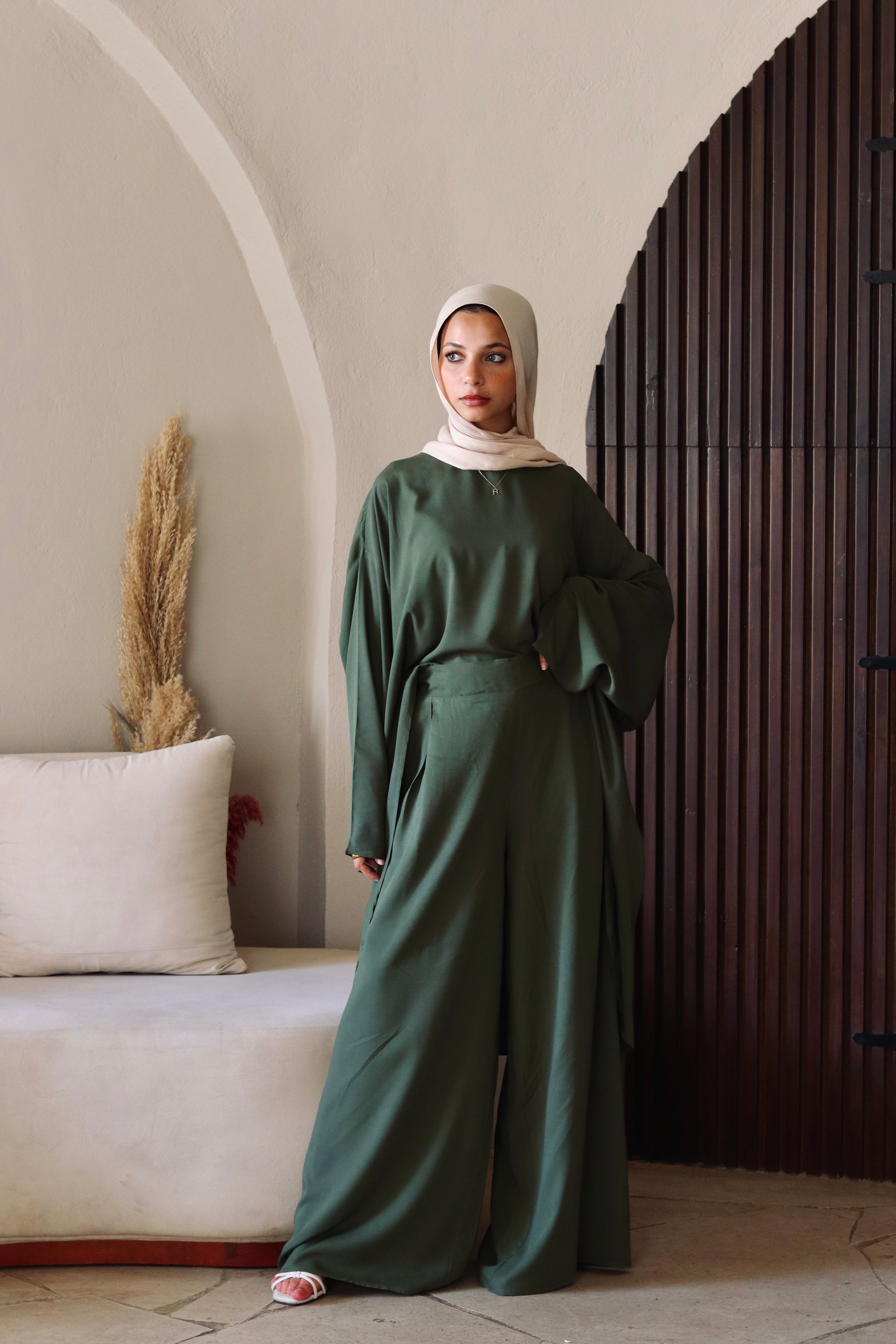 Liliana Set|Blouse|Pants In Olive-Green