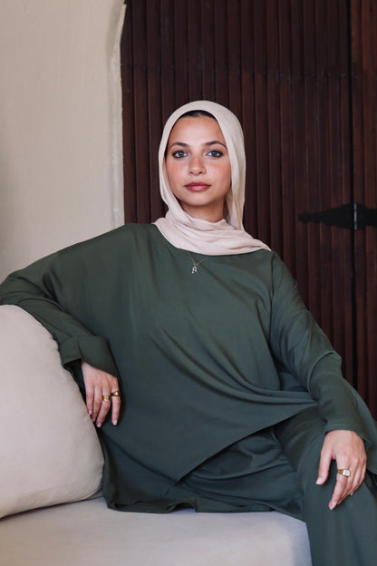 Liliana Set|Blouse|Pants In Olive-Green
