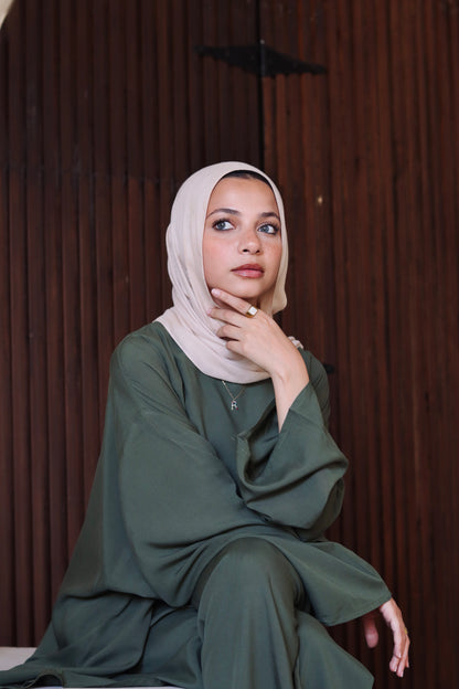 Liliana Set|Blouse|Pants In Olive-Green