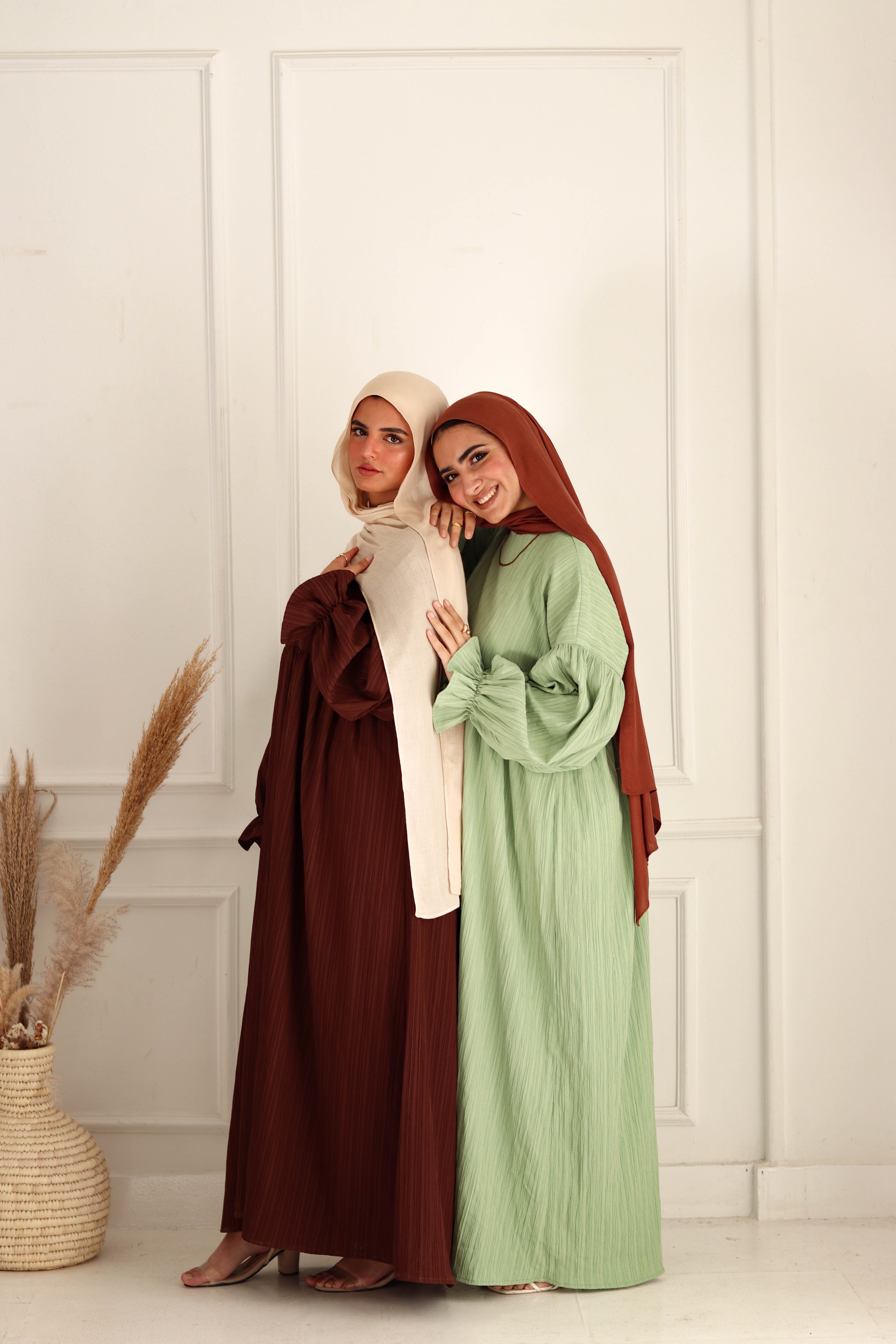 Omaiia Dress