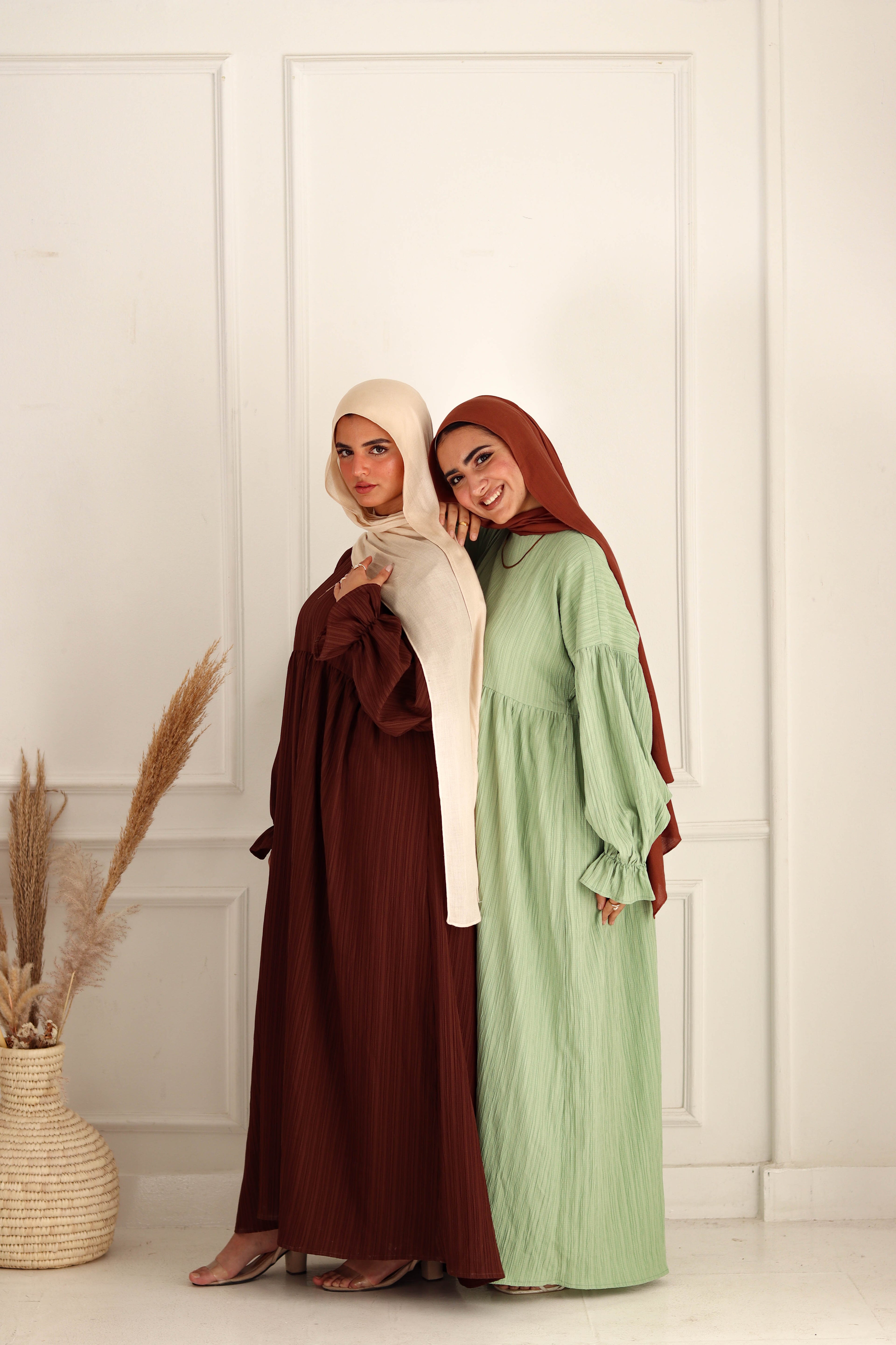 Omaiia Dress