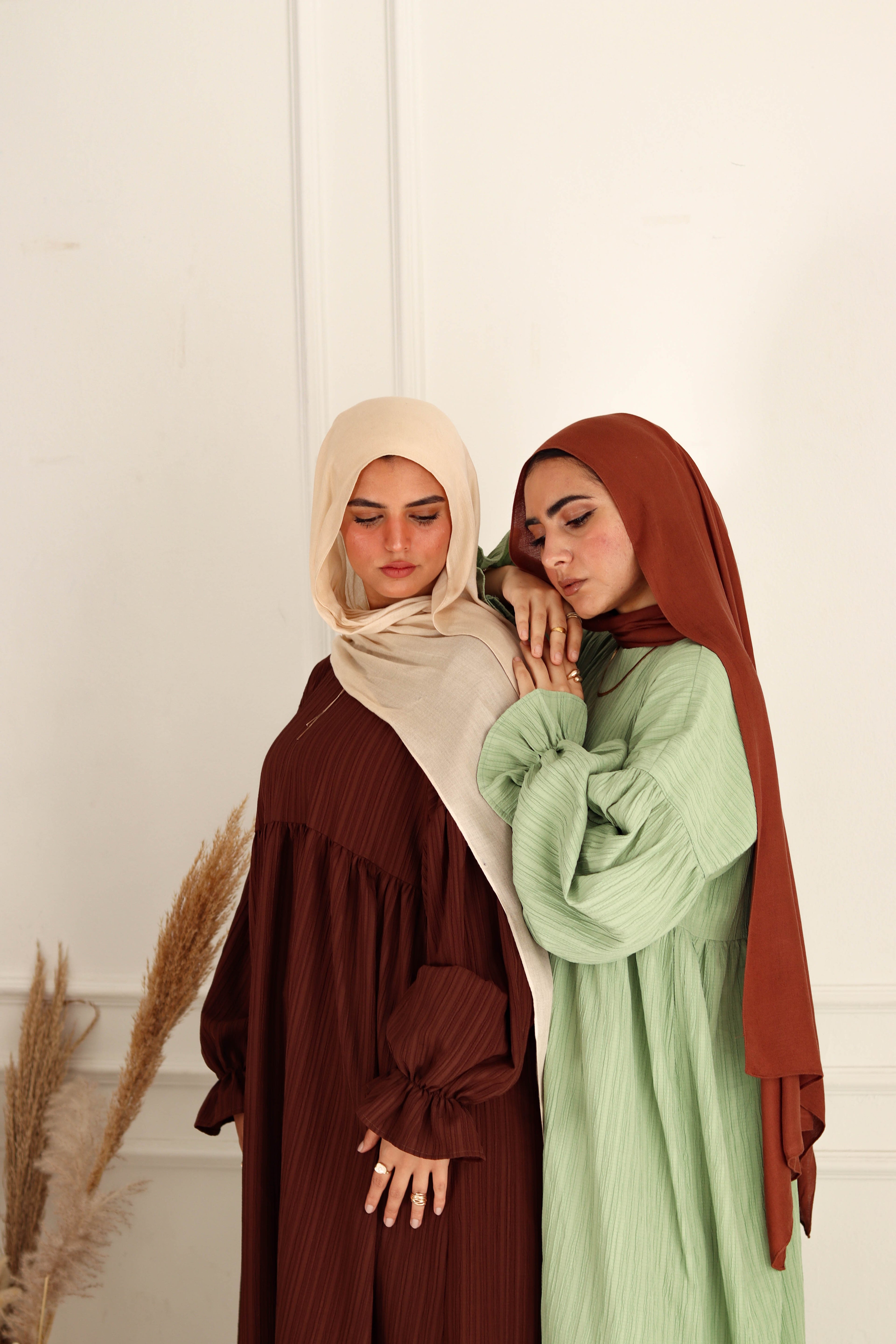 Omaiia Dress