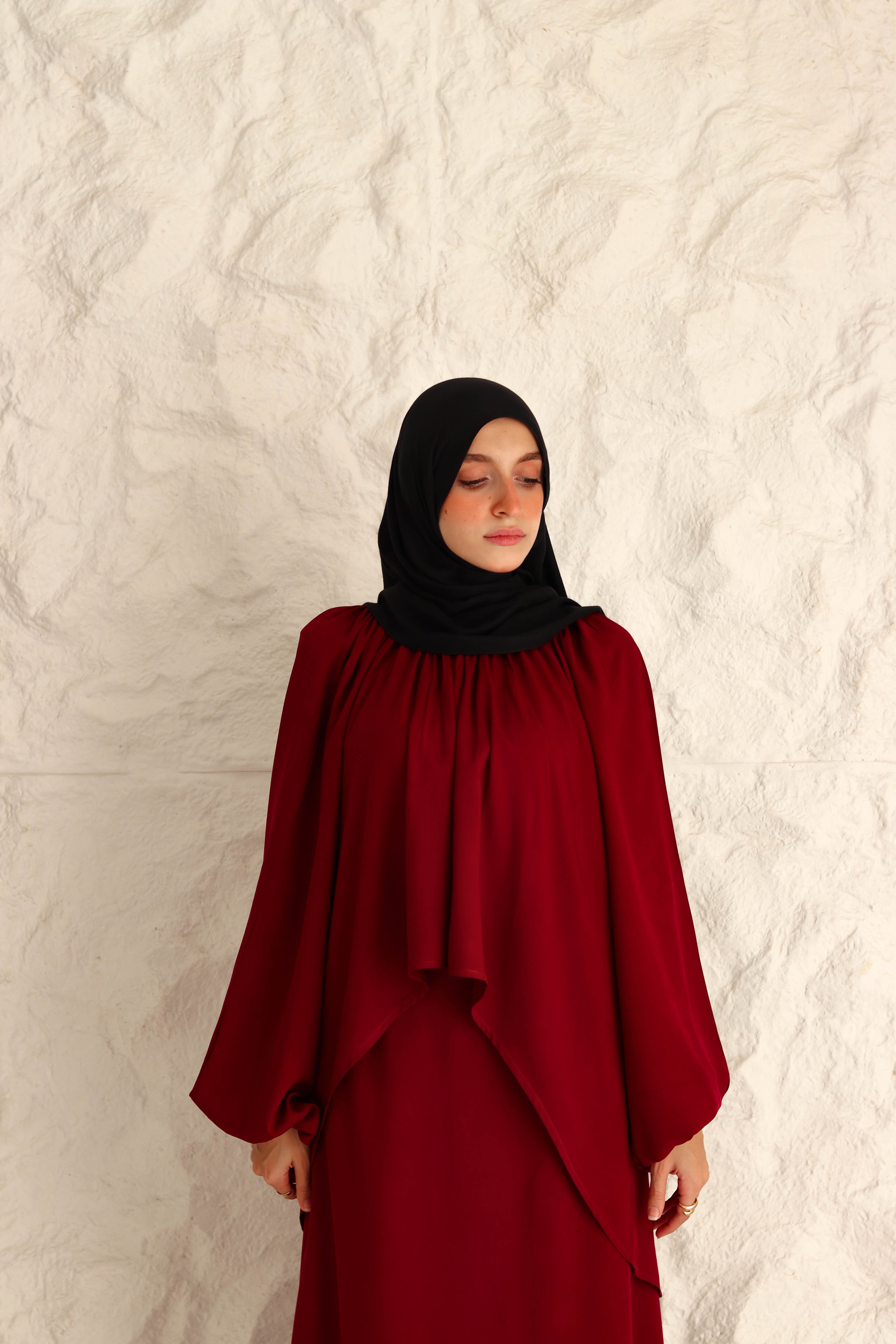 Nara Set In Maroon