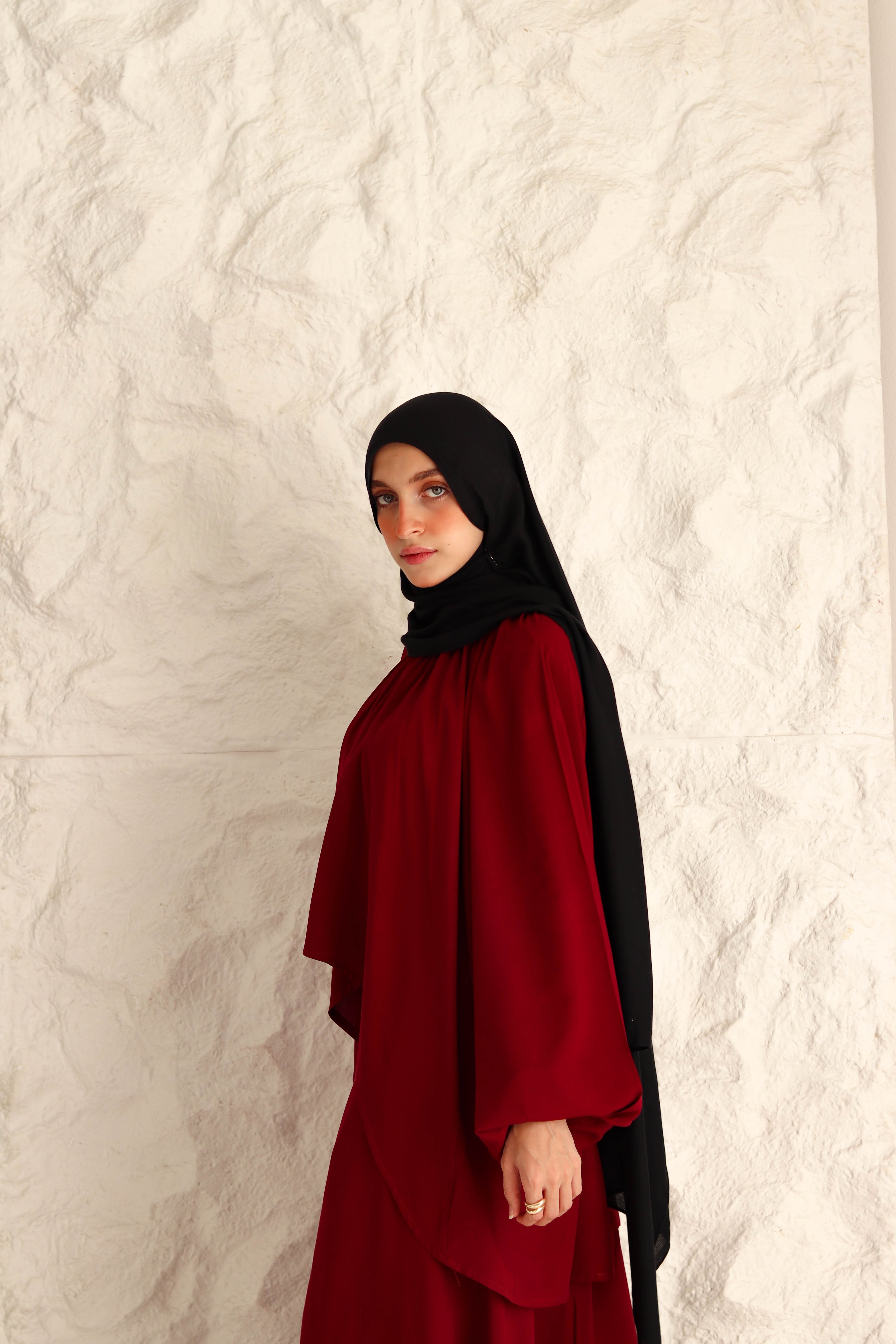Nara Set In Maroon