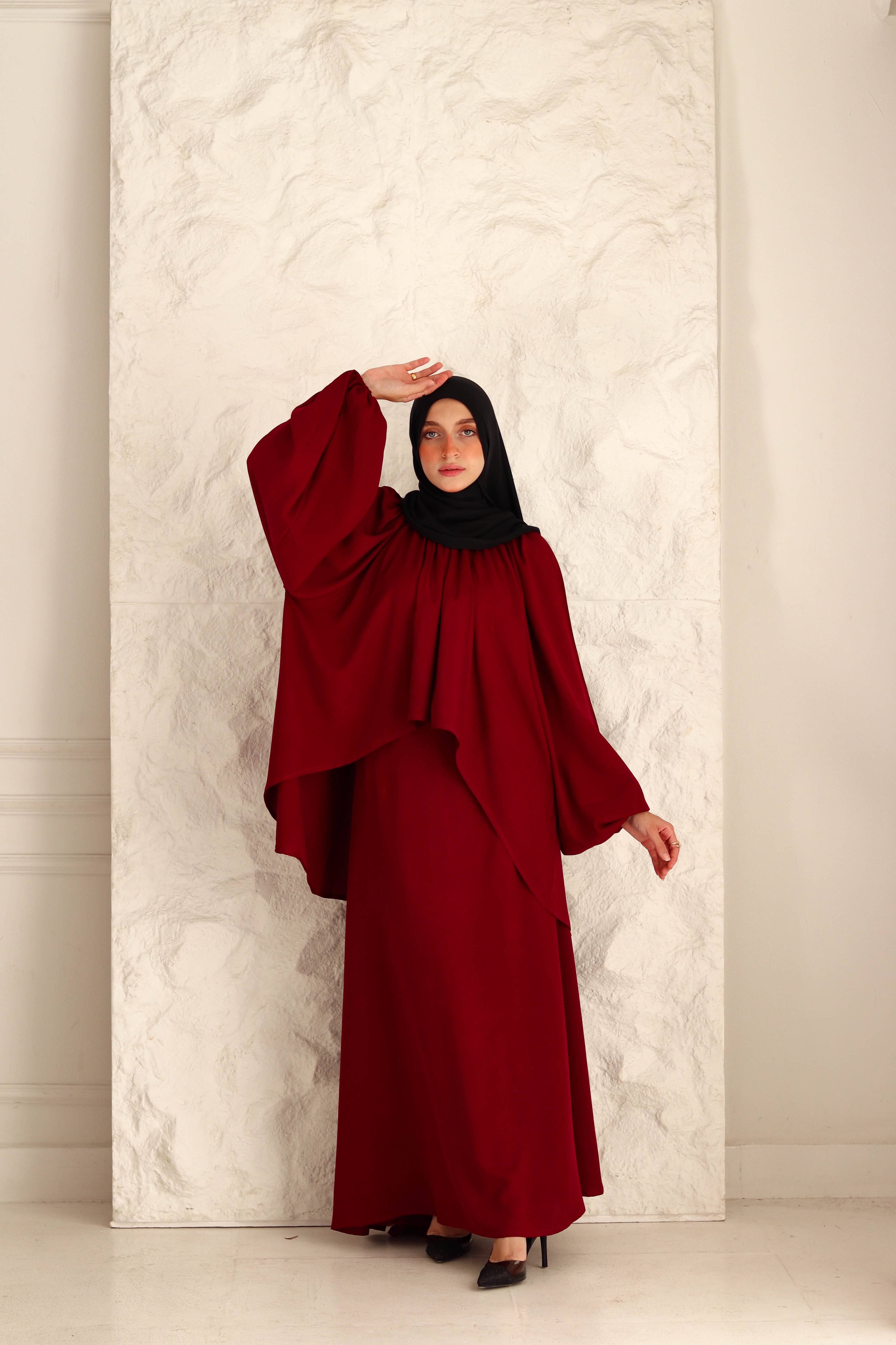 Nara Set In Maroon