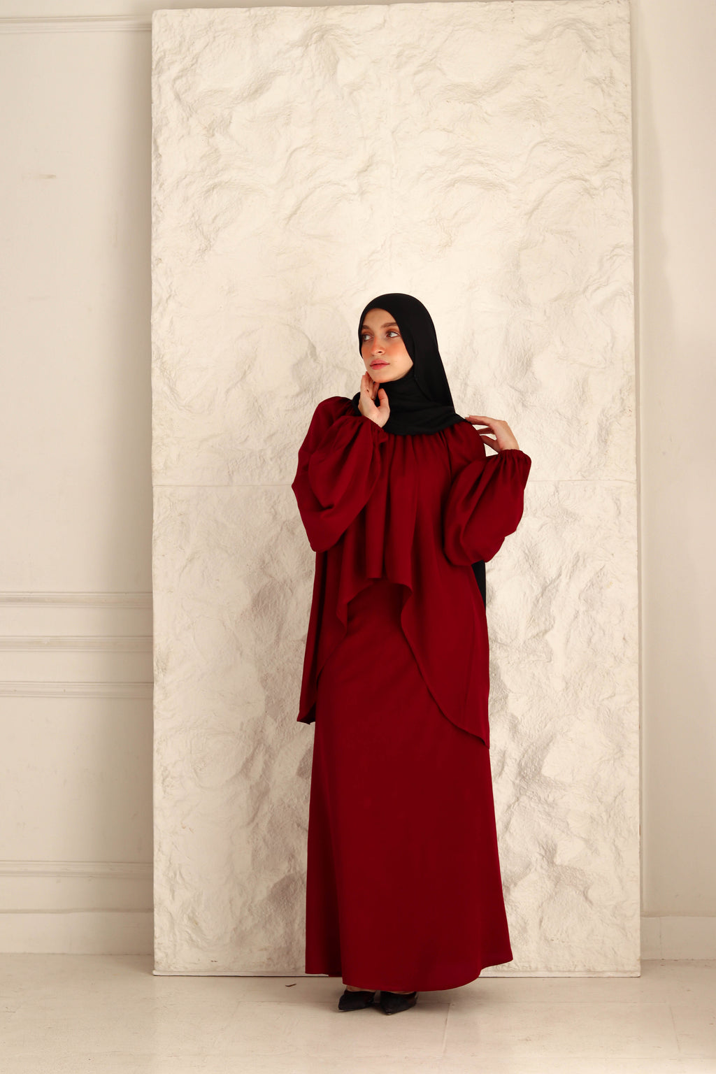 Nara Set In Maroon