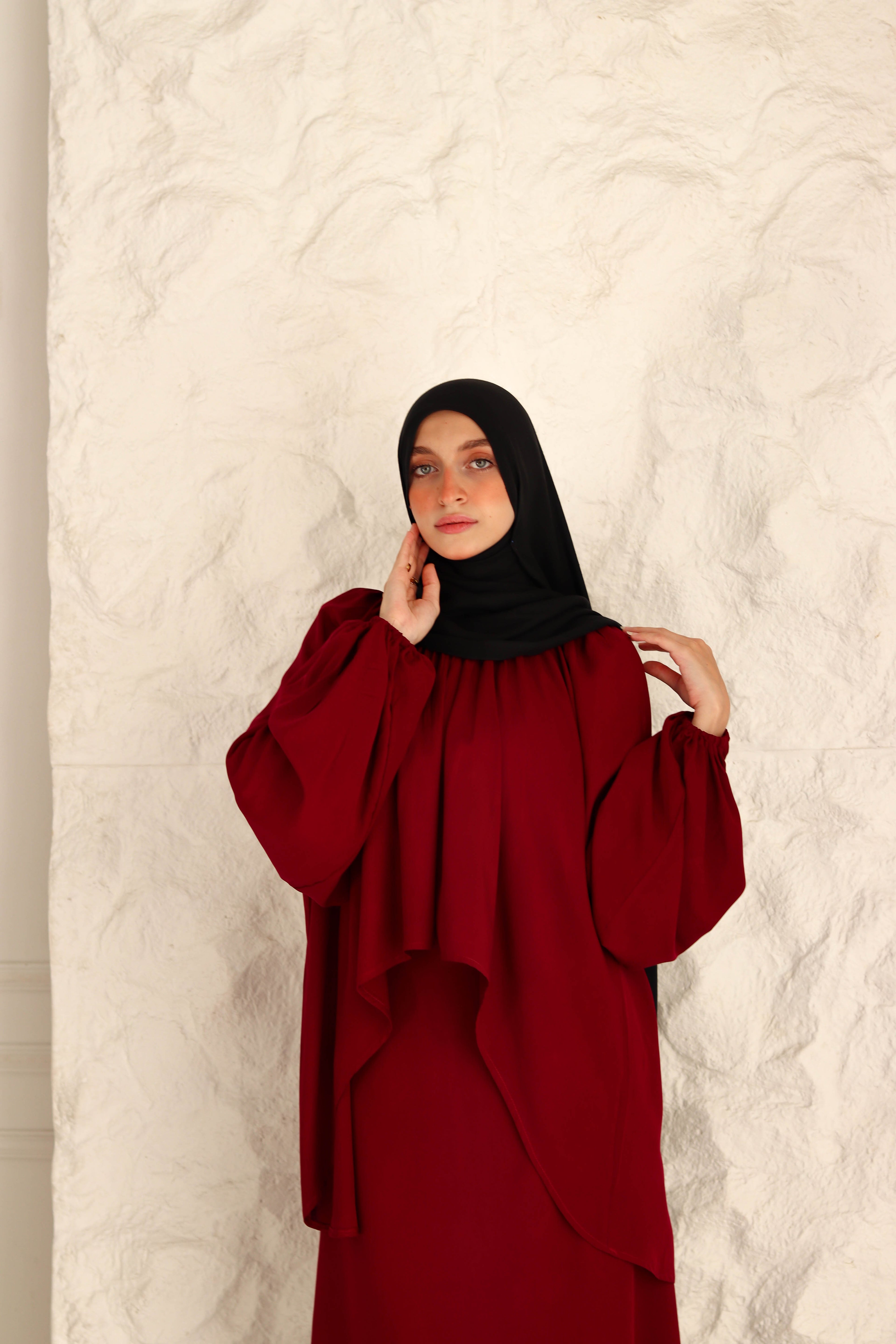 Nara Set In Maroon