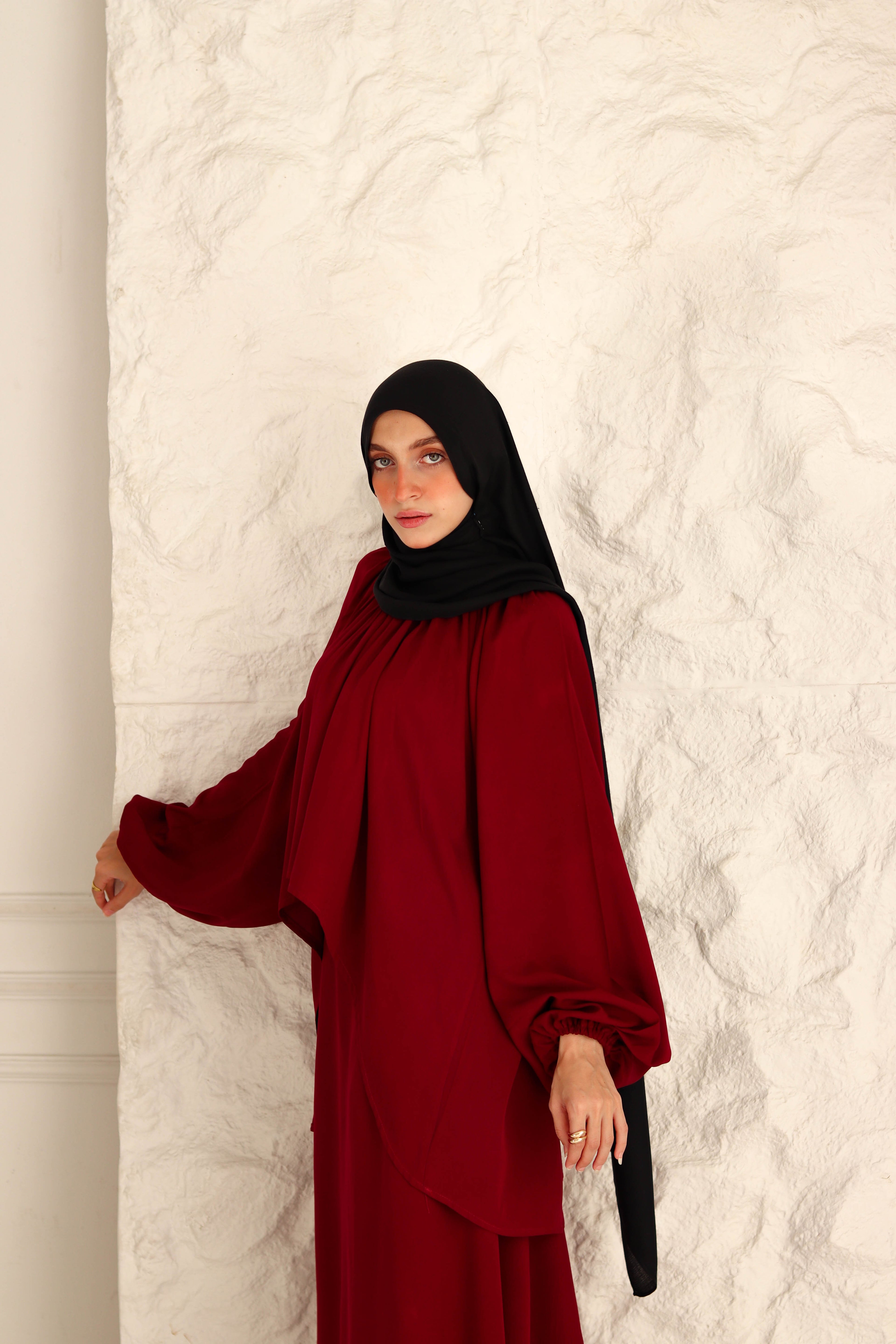 Nara Set In Maroon
