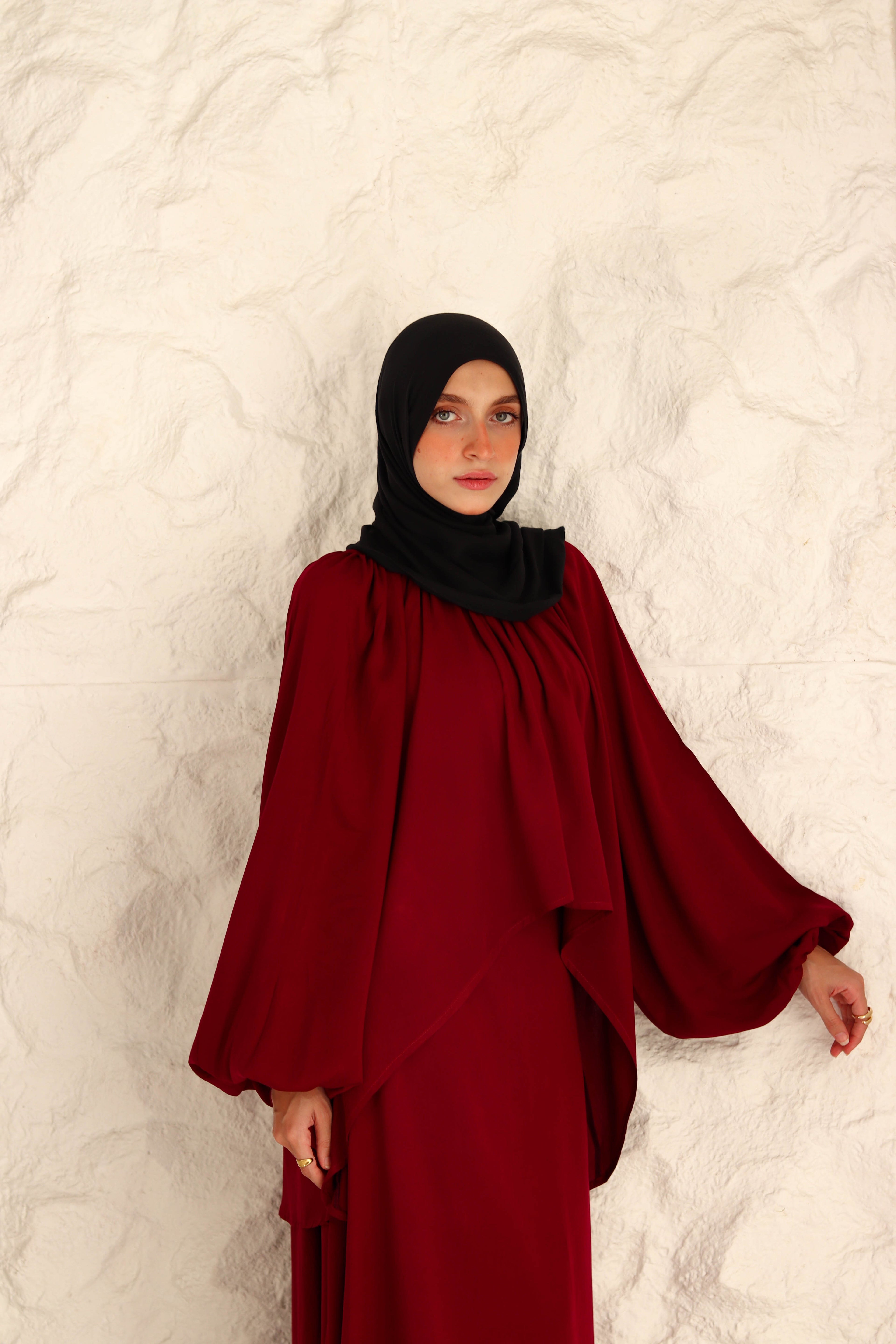 Nara Set In Maroon