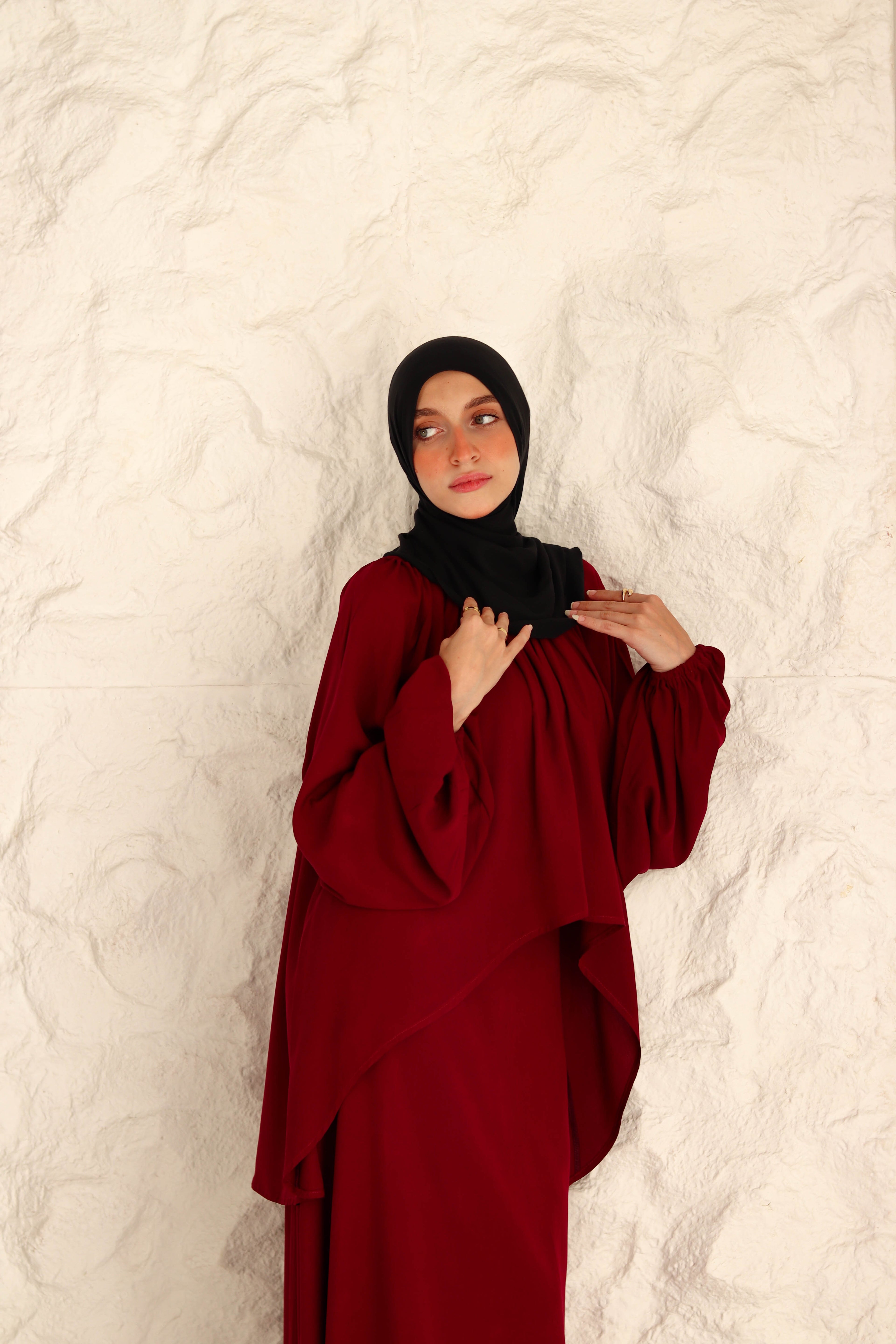 Nara Set In Maroon