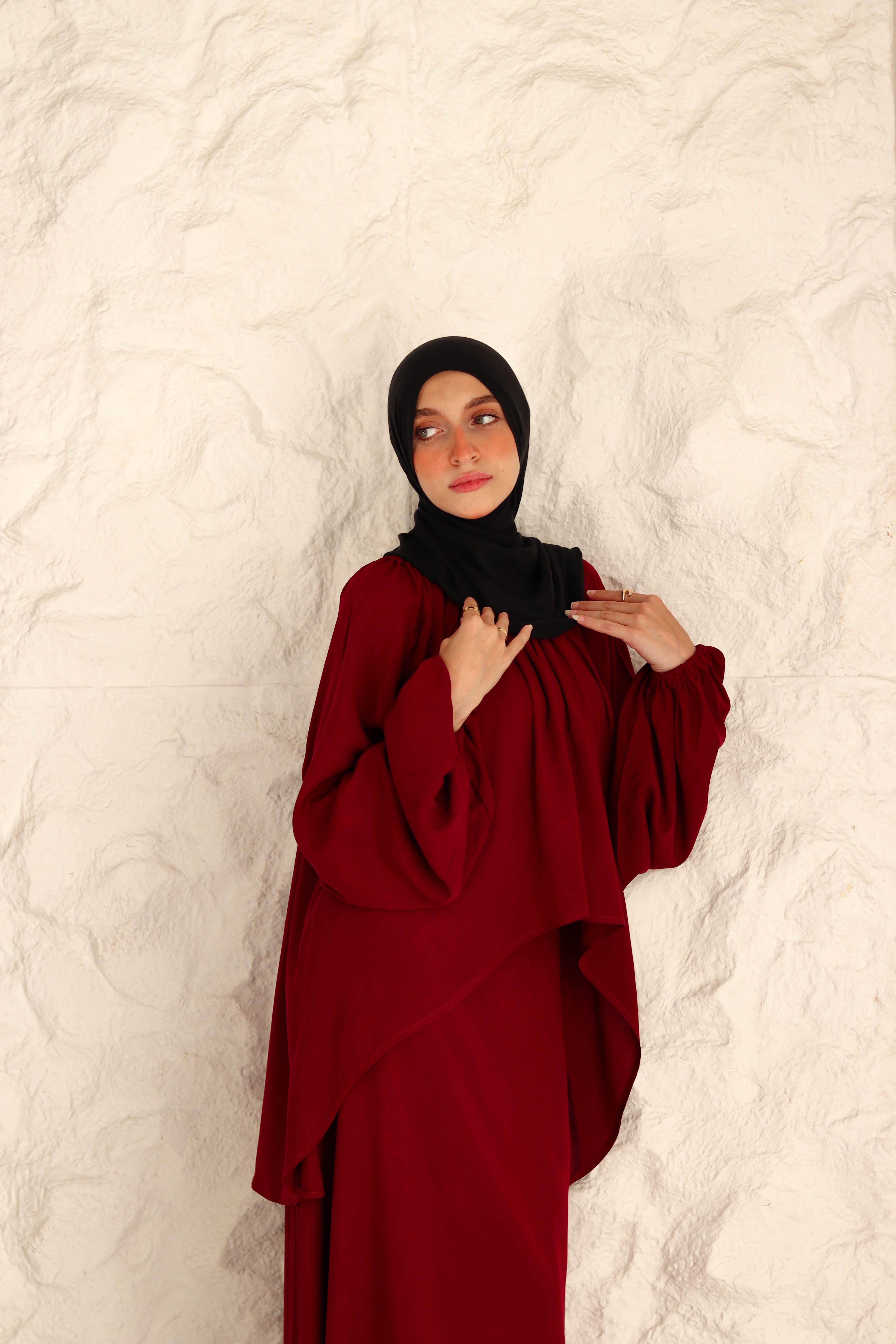 Nara Set In Maroon