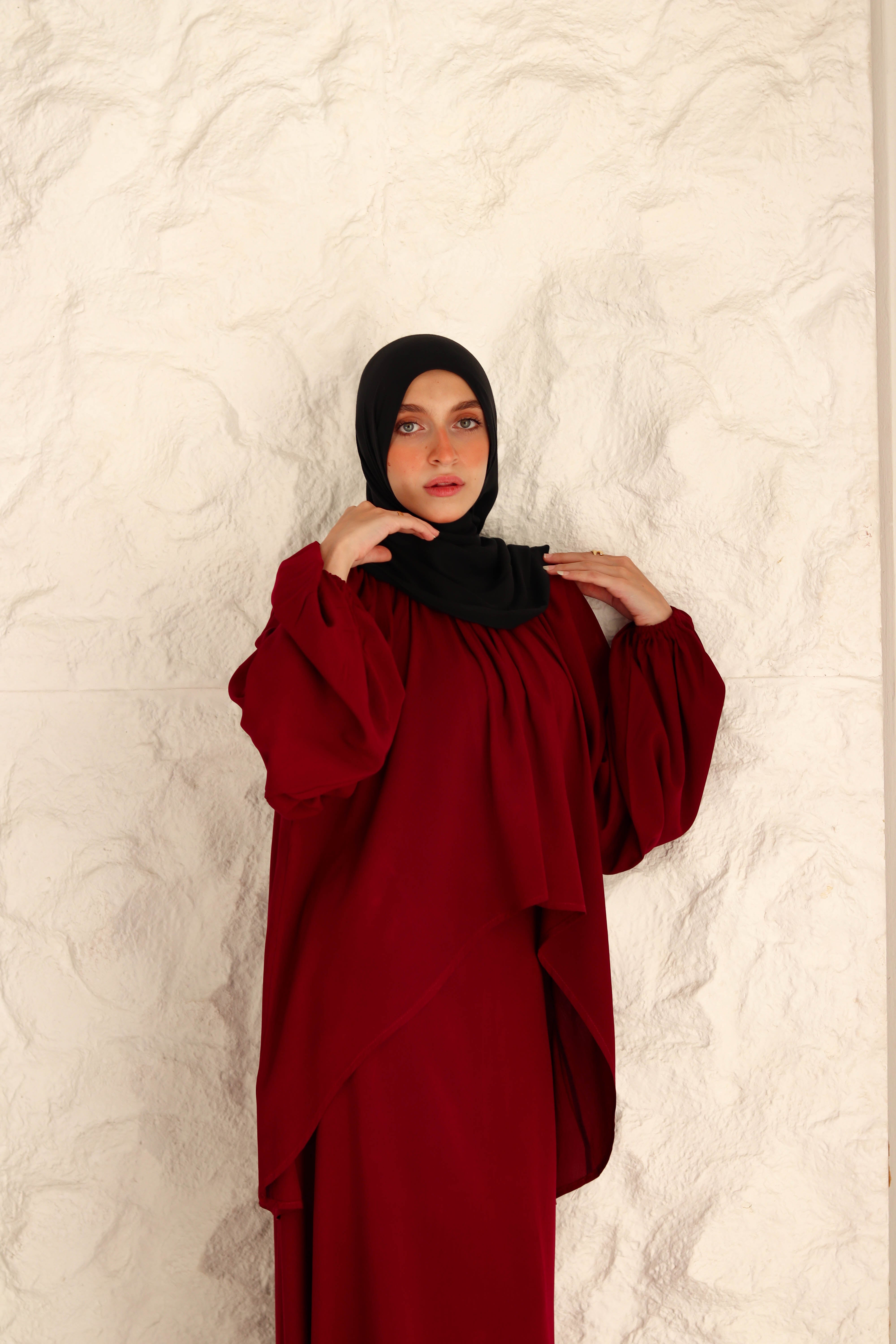 Nara Set In Maroon