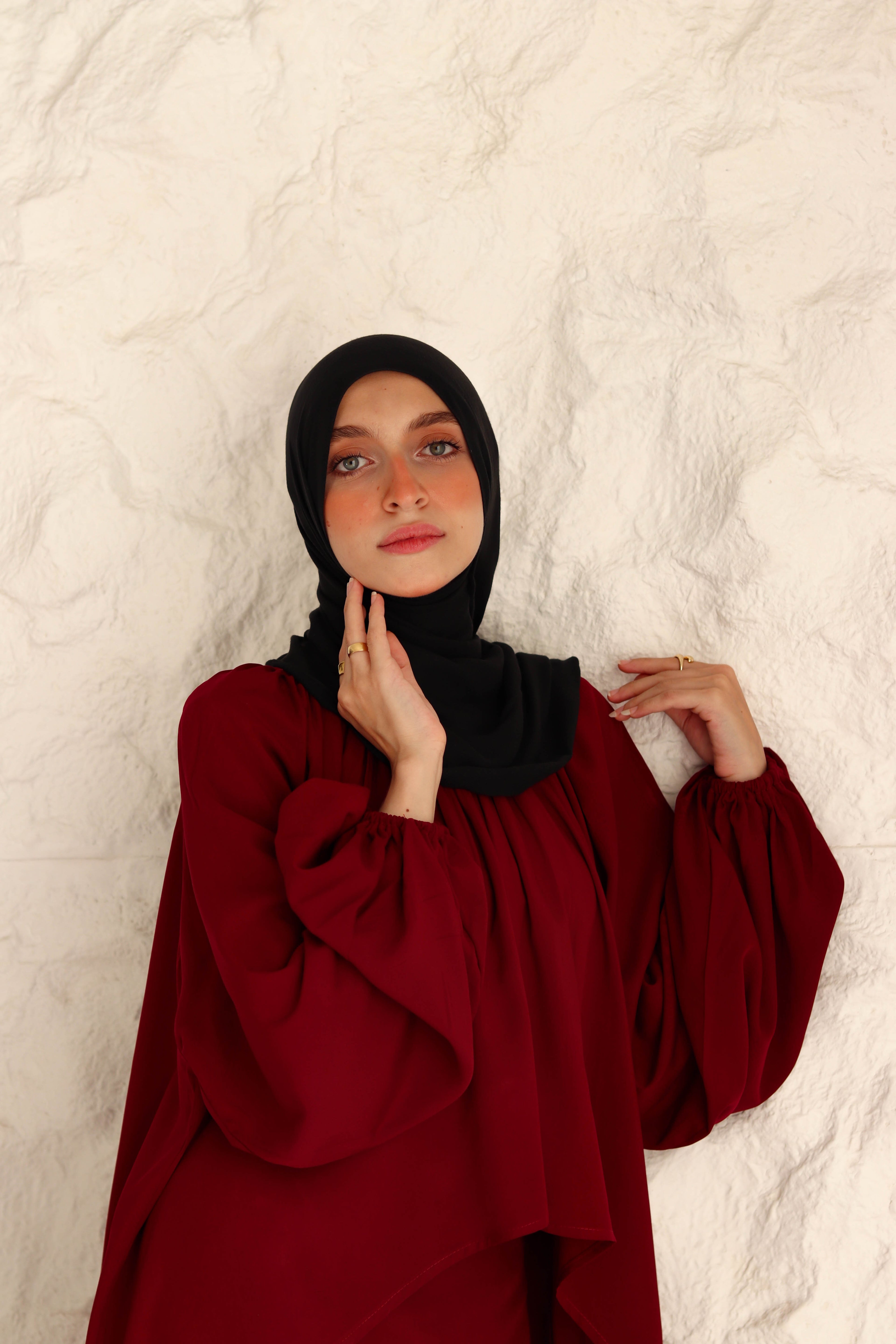 Nara Set In Maroon