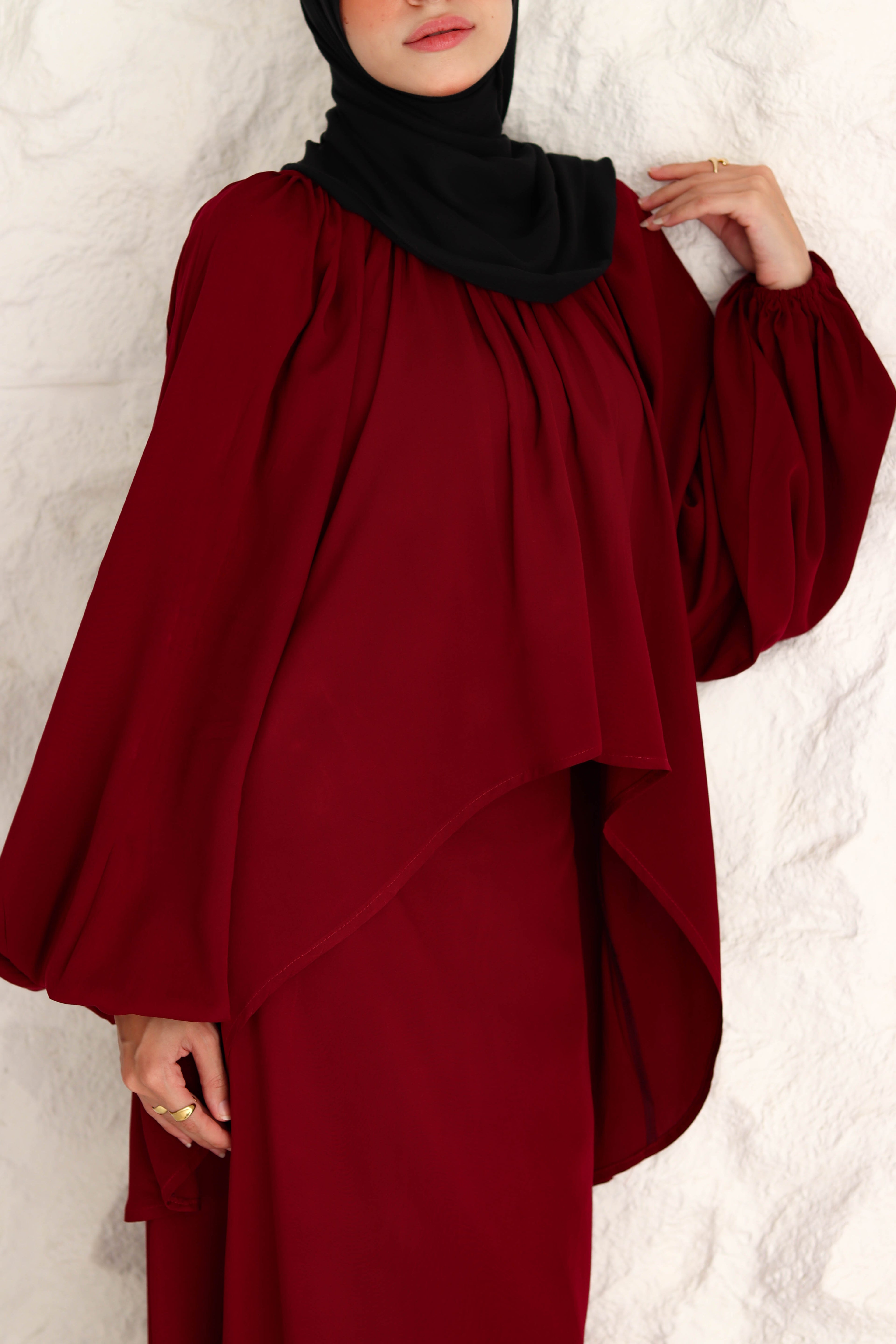 Nara Set In Maroon