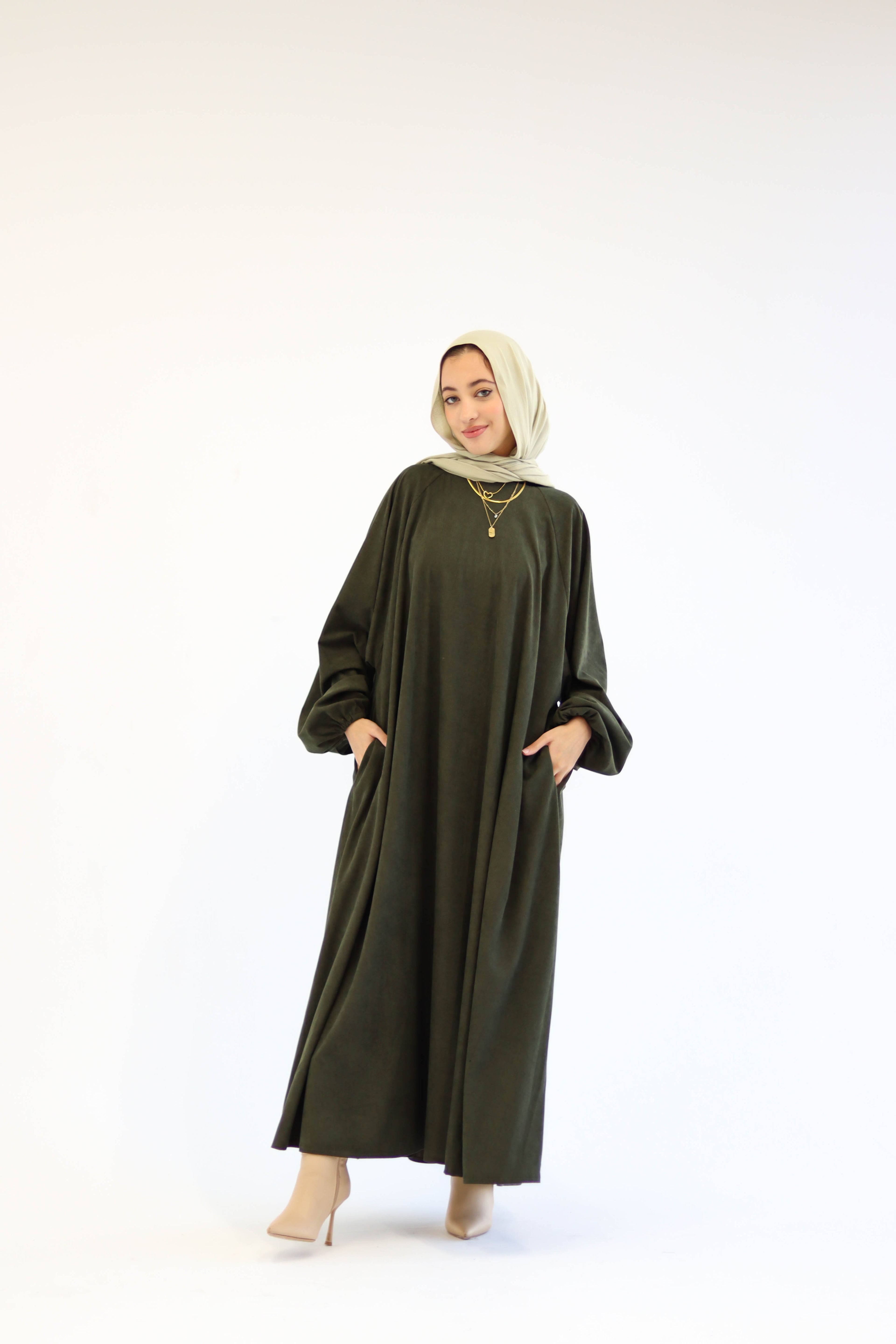Folloria Dress In Olive-Green