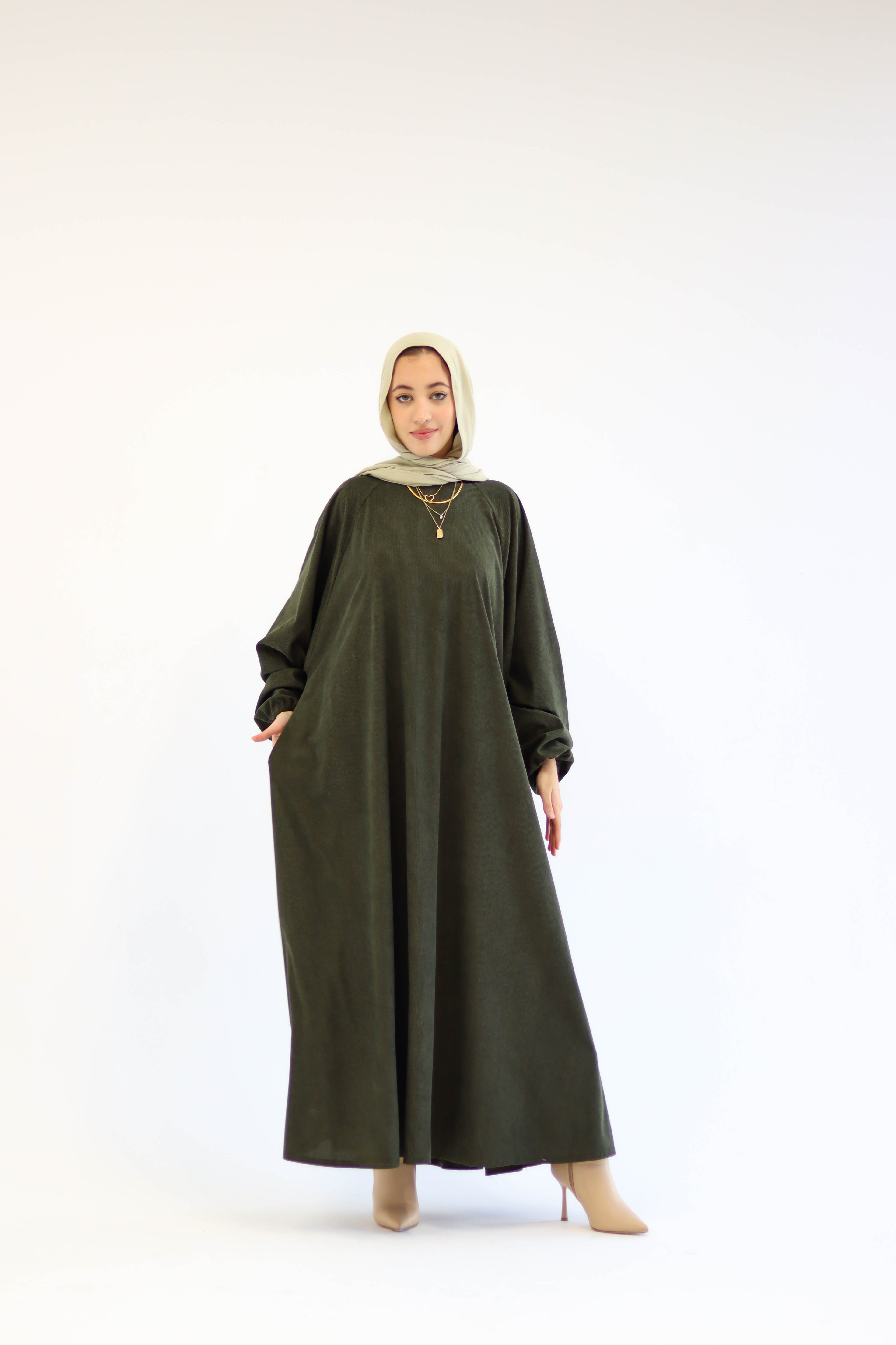 Folloria Dress In Olive-Green