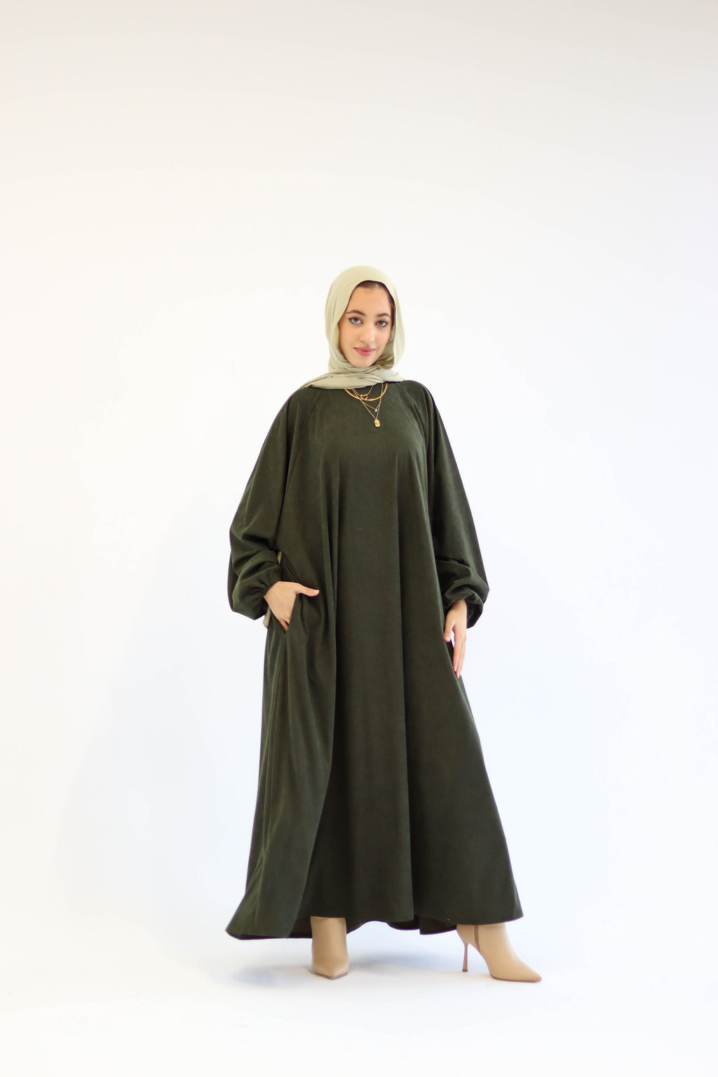 Folloria Dress In Olive-Green