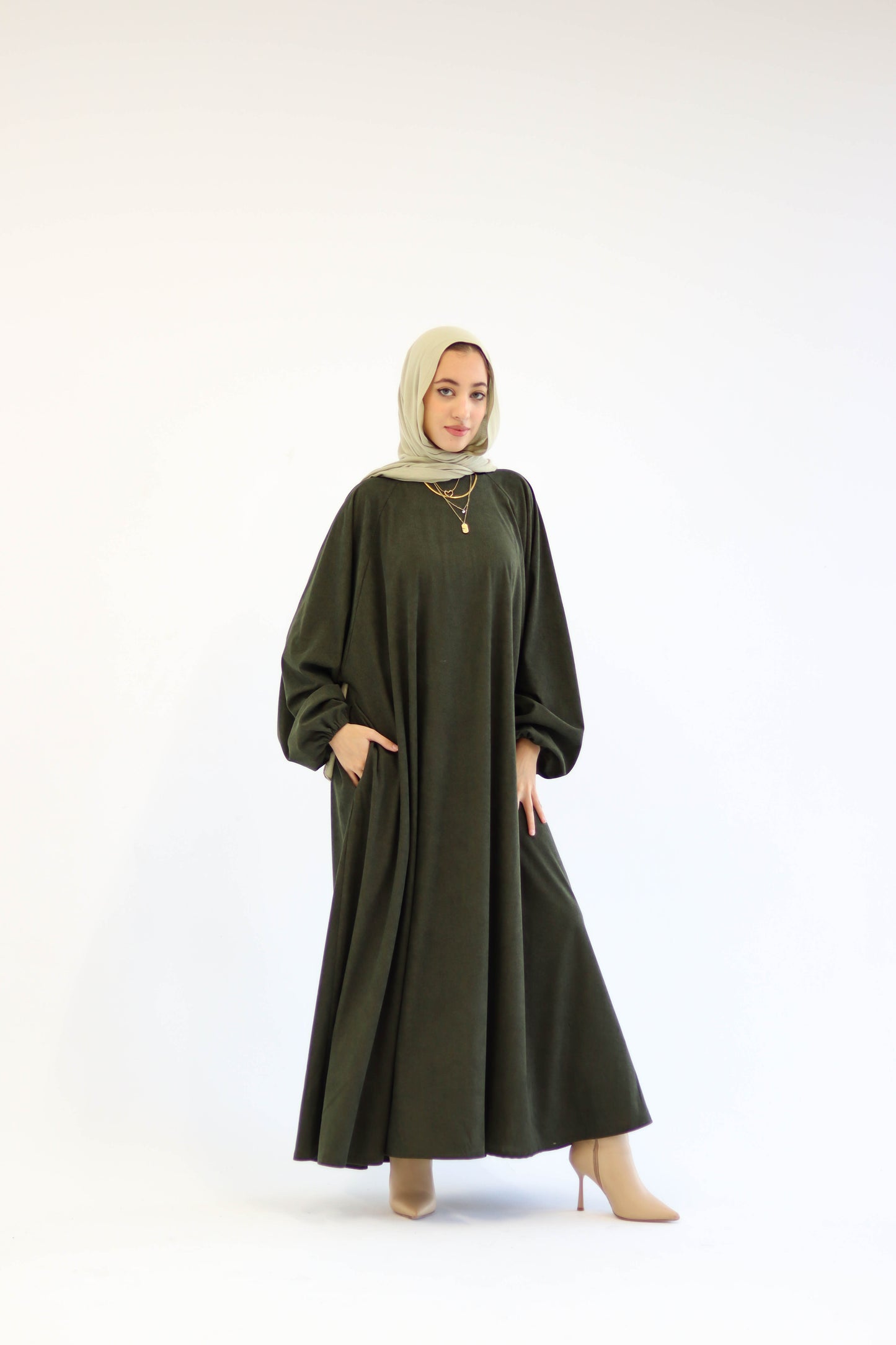 Folloria Dress In Olive-Green