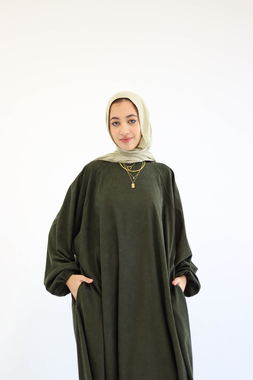 Folloria Dress In Olive-Green