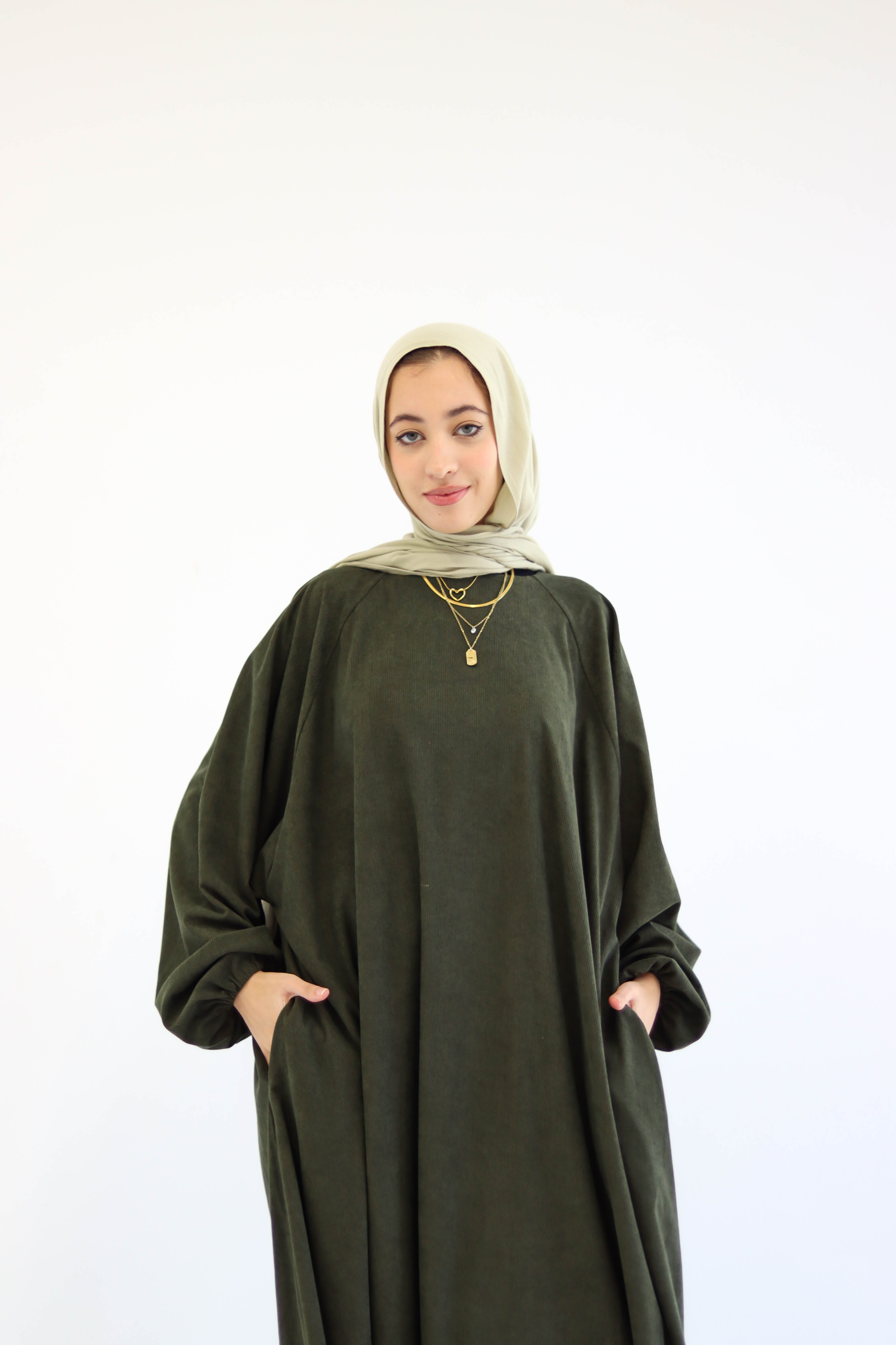 Folloria Dress In Olive-Green