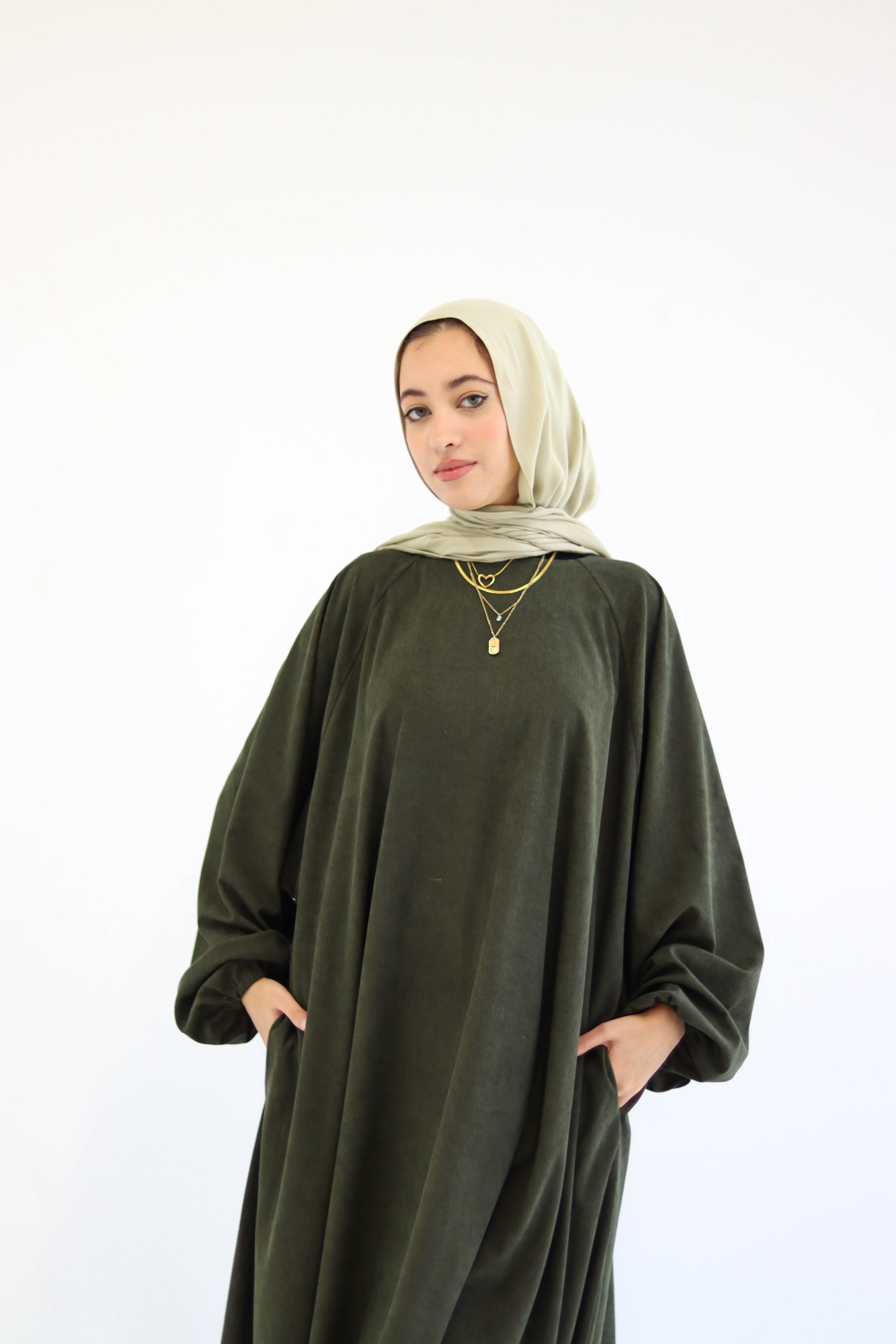 Folloria Dress In Olive-Green