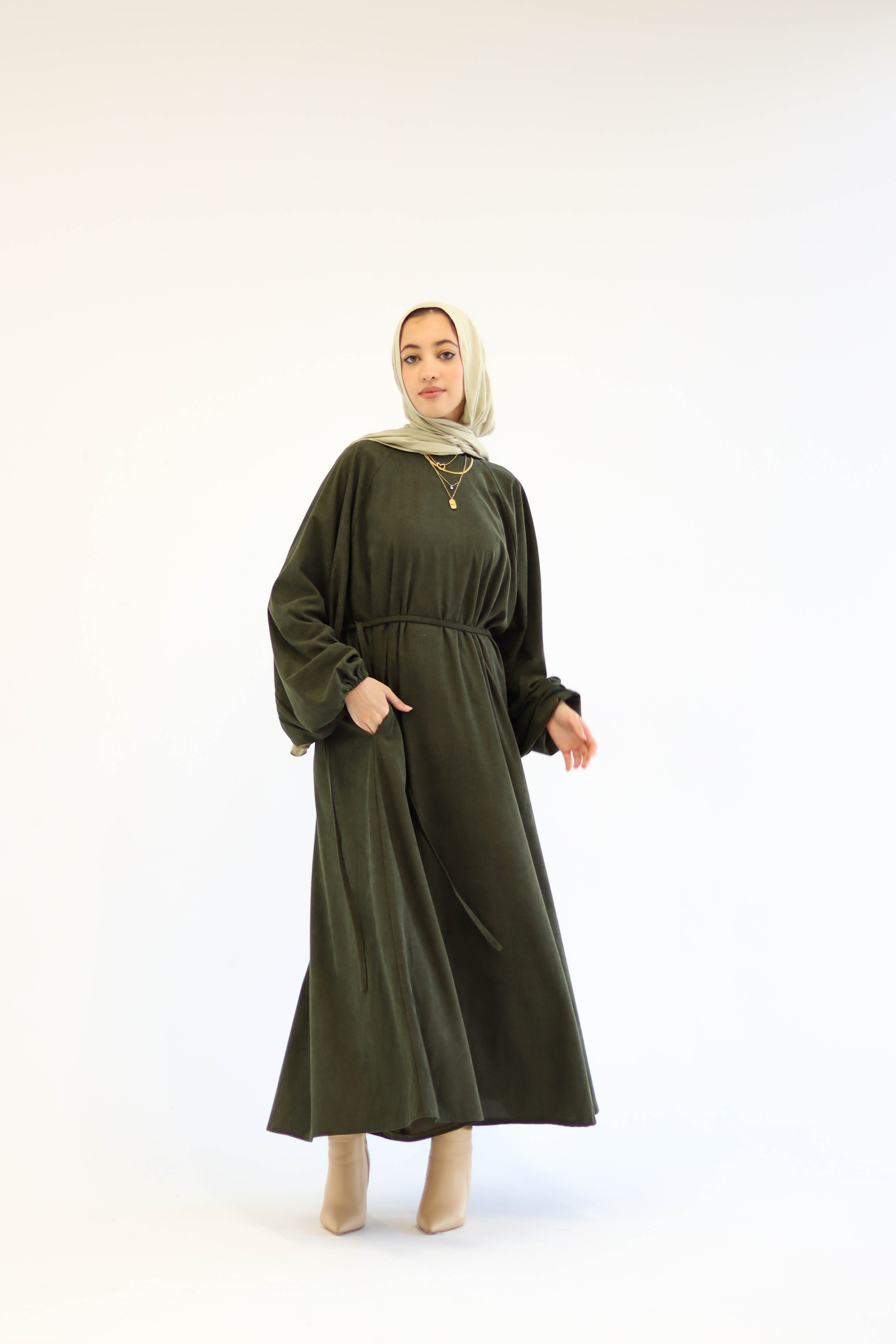 Folloria Dress In Olive-Green