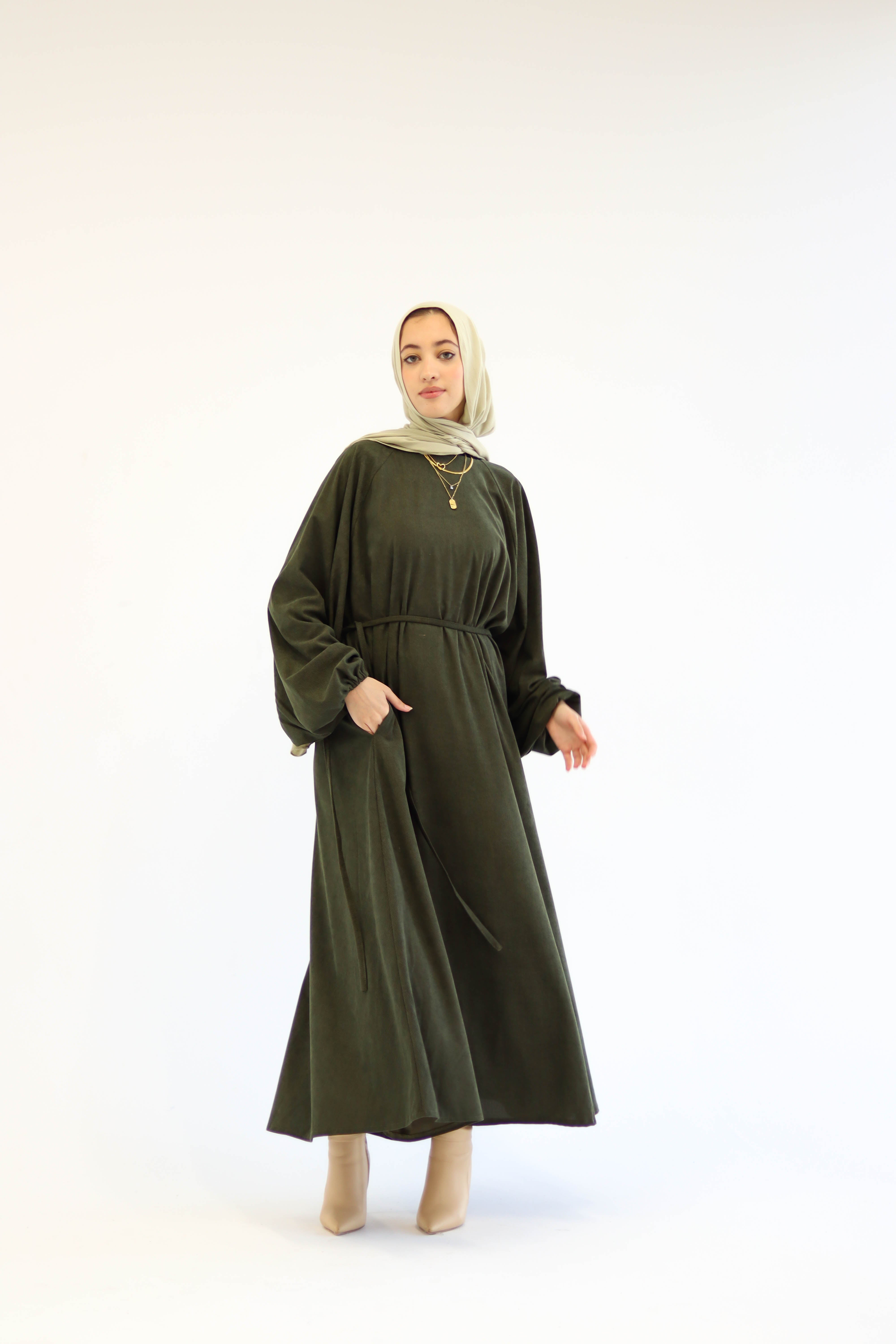 Folloria Dress In Olive-Green