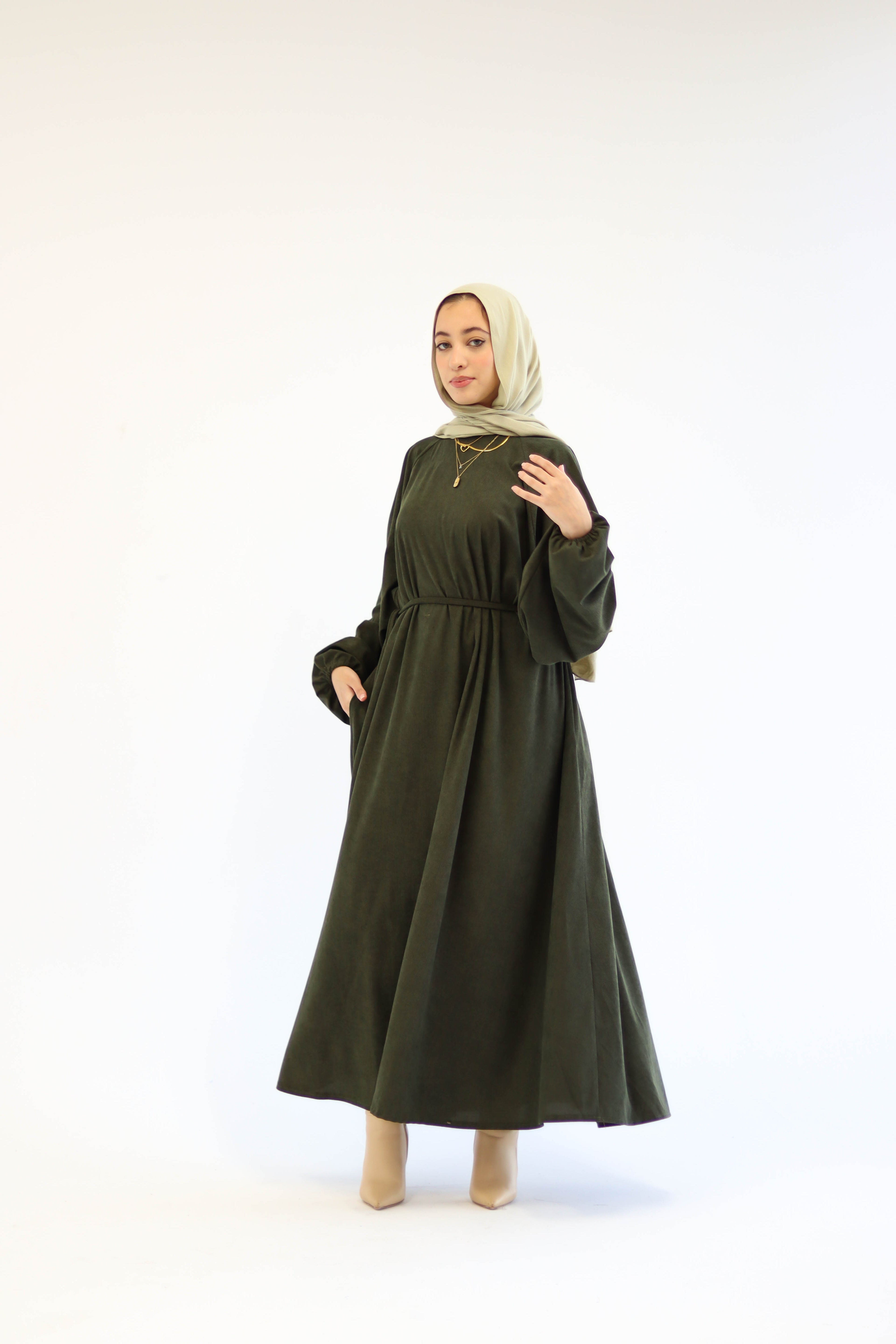 Folloria Dress In Olive-Green