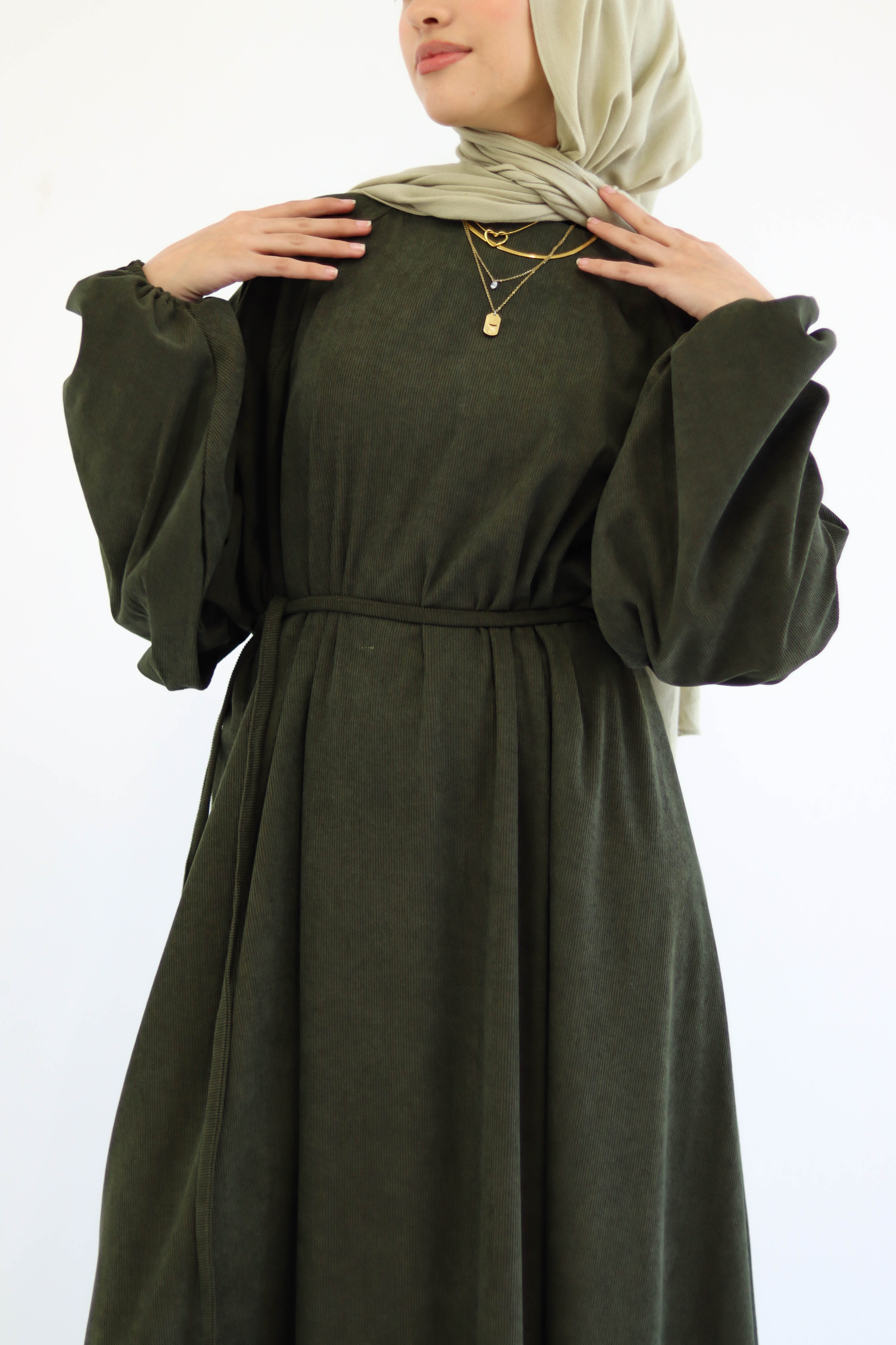 Folloria Dress In Olive-Green