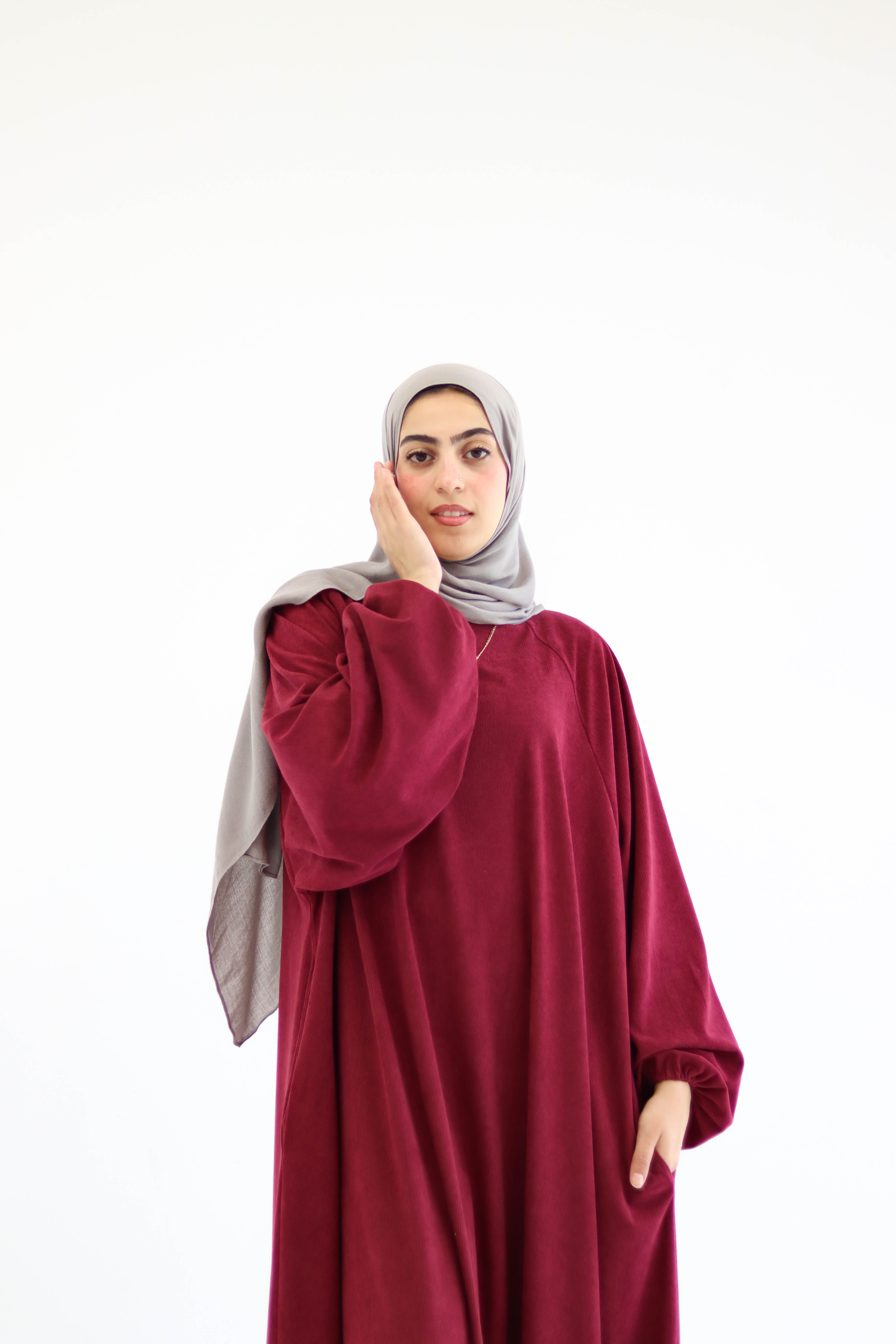 Folloria Dress In Burgundy