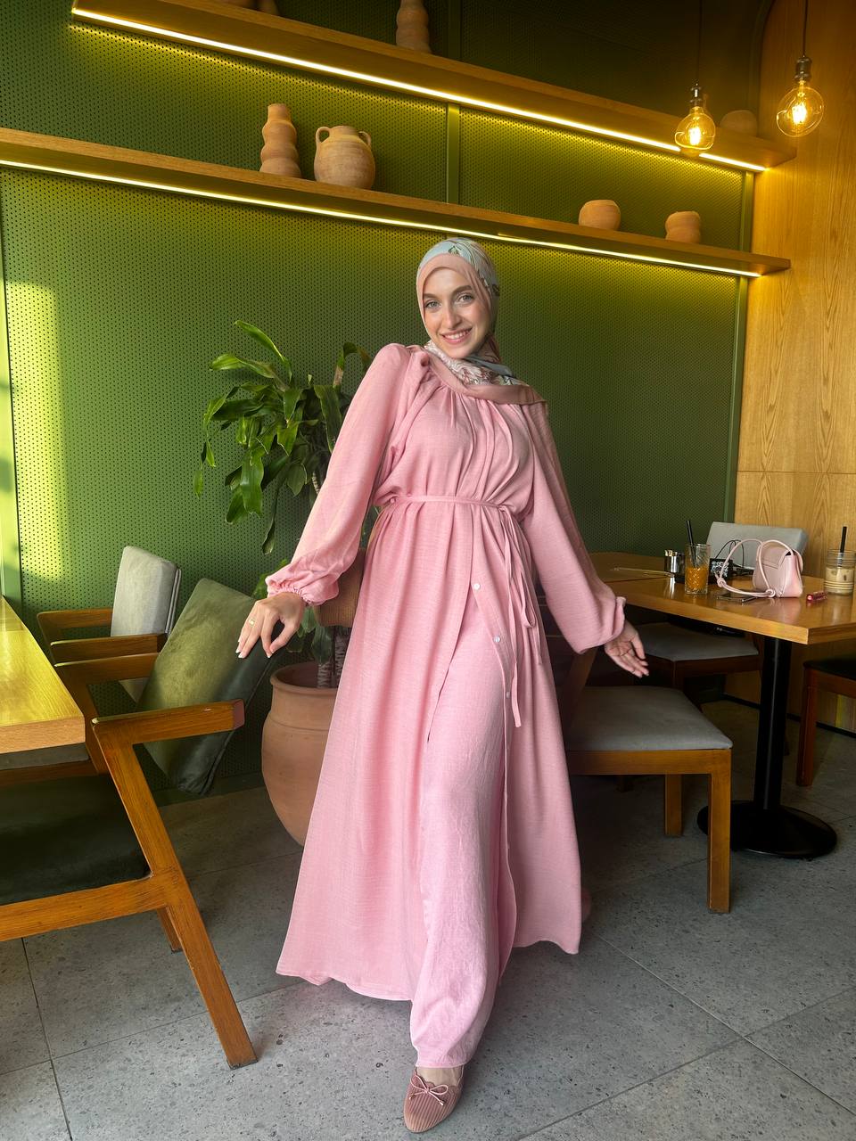 Nivian Set In Cashmere