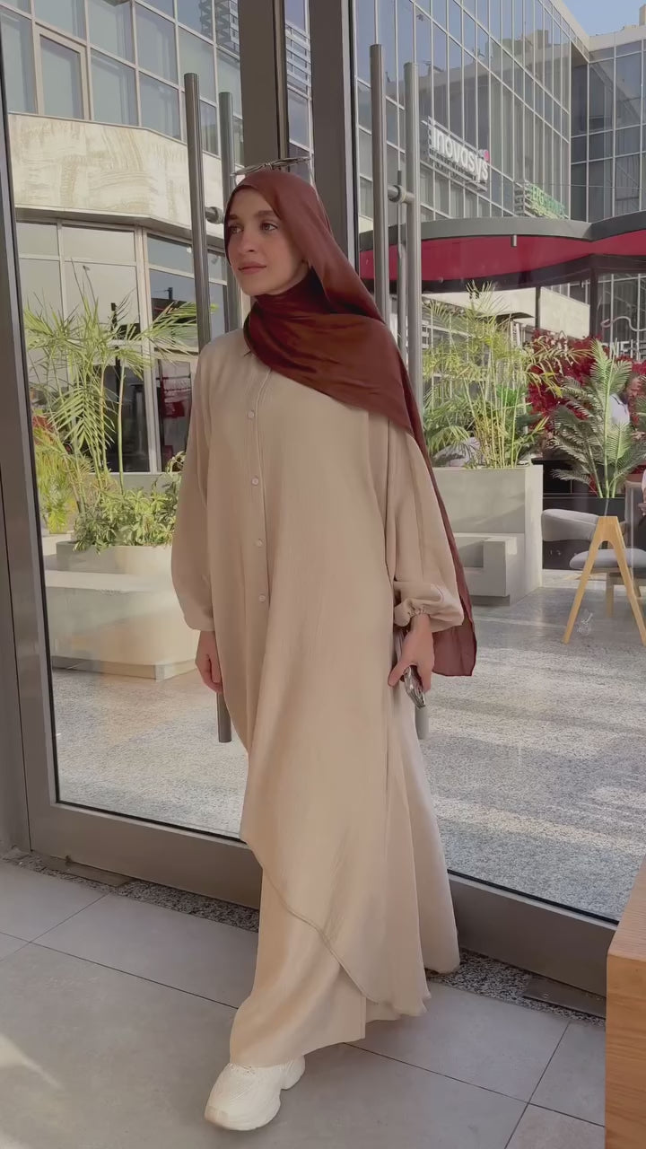 Emilia Set In Light-Beige